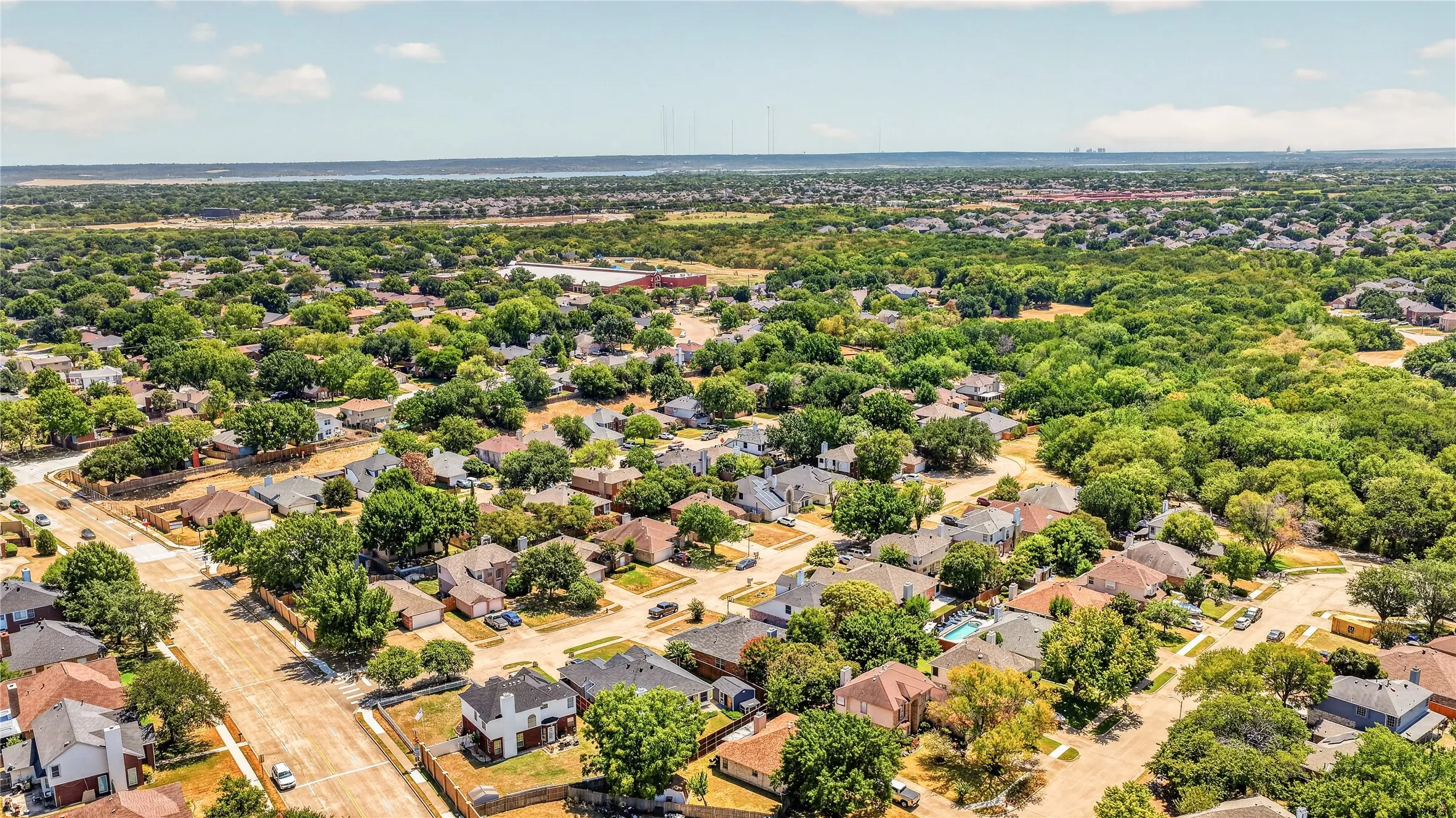 Single Family Residence For Sale in Tarrant County , 4309 Grason Drive, Grand Prairie, Texas 75052, 3 Bedroom, 2 Bathroom, 2 Garage spaces, 1,523 Sqft, built in 1990, mls#21382781, Real Estate Agent in Grand Prairie, Homes For Sale in Tarrant county, Homes For Sale in Grand Prairie, Realtor in Grand Prairie Texas, Real Estate Brokerage Independent Realty Texas, Luminita Cordes Realtor