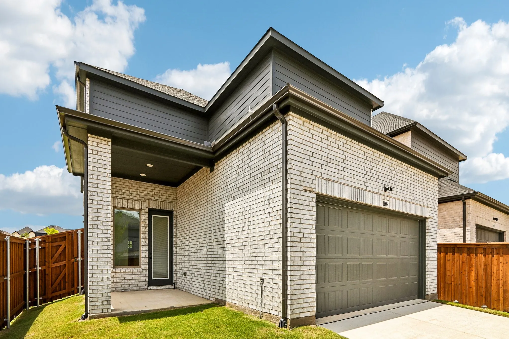 With a covered back patio and fenced private back yard, the entire family can enjoy the great outdoors!