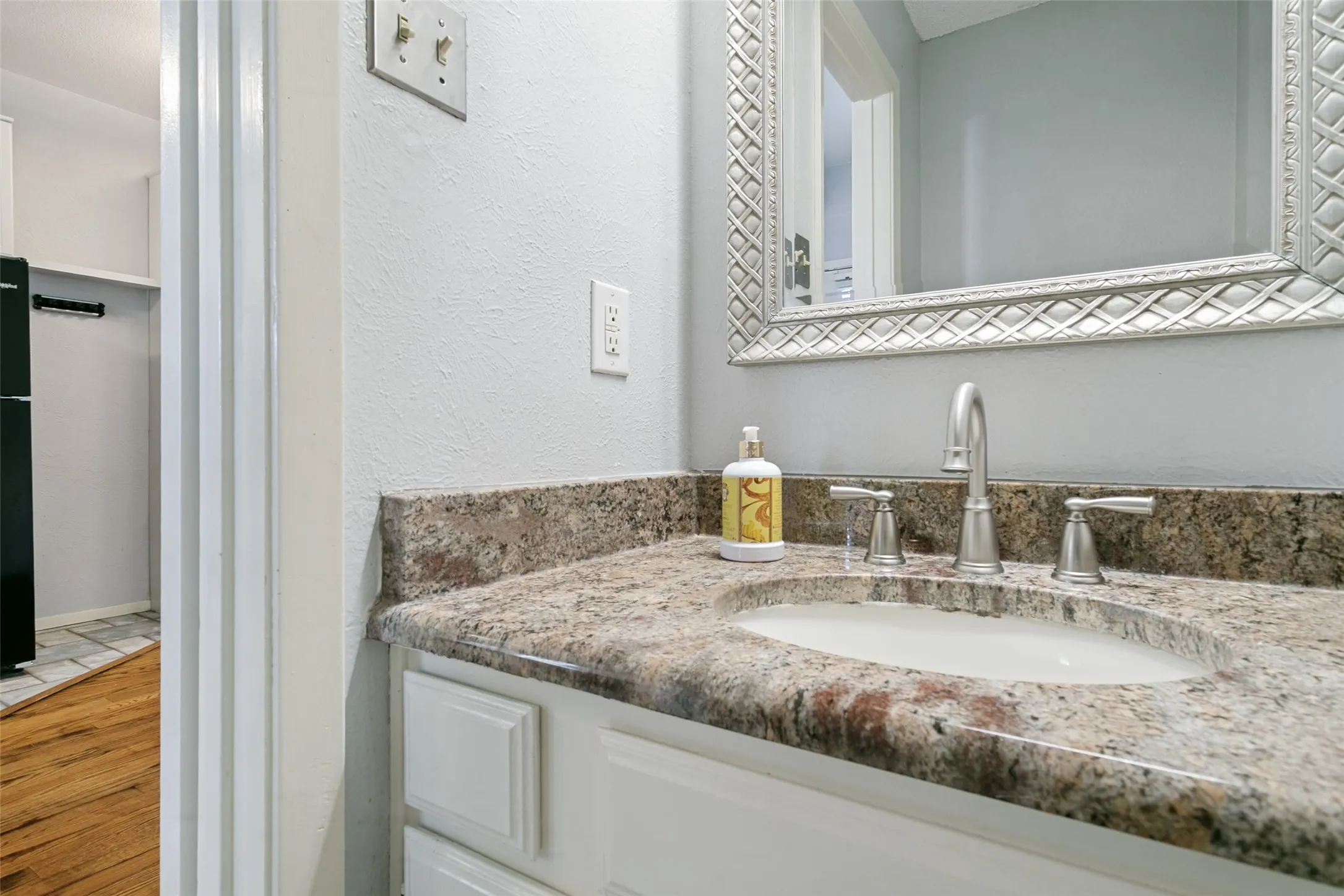 guest bathroom downstairs