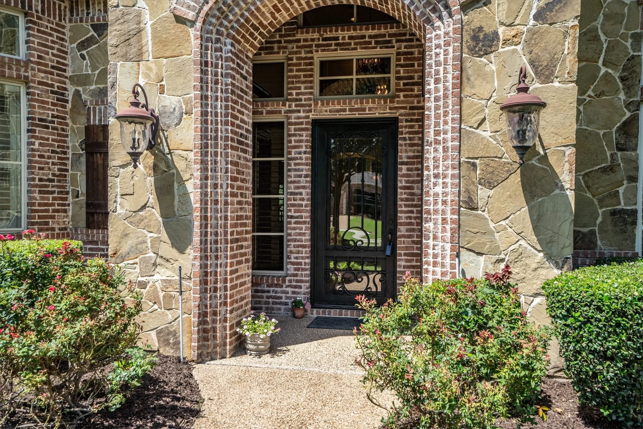 Single Family Residence For Sale in Denton County , 2301 Bella Lago Drive, Flower Mound, Texas 75022, 5 Bedroom, 6 Bathroom, 4 Garage spaces, 5,483 Sqft, built in 2009, mls#21382796, Real Estate Agent in Flower Mound, Homes For Sale in Denton county, Homes For Sale in Flower Mound, Realtor in Flower Mound Texas, Real Estate Brokerage Independent Realty Texas, Luminita Cordes Realtor