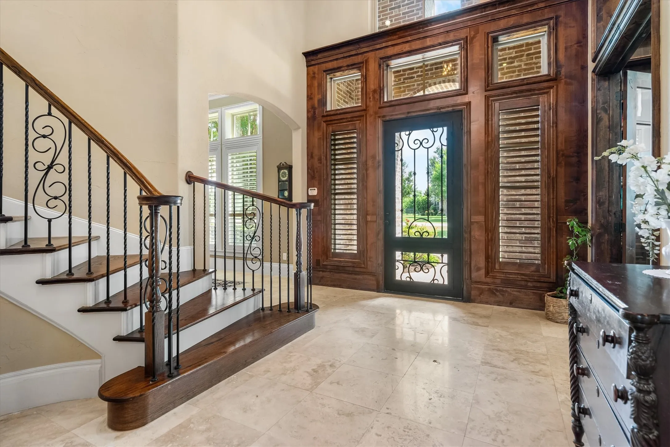 Single Family Residence For Sale in Denton County , 2301 Bella Lago Drive, Flower Mound, Texas 75022, 5 Bedroom, 6 Bathroom, 4 Garage spaces, 5,483 Sqft, built in 2009, mls#21382796, Real Estate Agent in Flower Mound, Homes For Sale in Denton county, Homes For Sale in Flower Mound, Realtor in Flower Mound Texas, Real Estate Brokerage Independent Realty Texas, Luminita Cordes Realtor