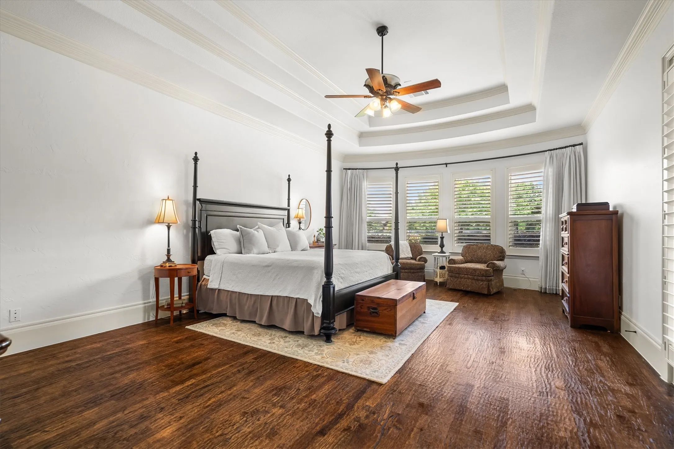 Single Family Residence For Sale in Denton County , 2301 Bella Lago Drive, Flower Mound, Texas 75022, 5 Bedroom, 6 Bathroom, 4 Garage spaces, 5,483 Sqft, built in 2009, mls#21382796, Real Estate Agent in Flower Mound, Homes For Sale in Denton county, Homes For Sale in Flower Mound, Realtor in Flower Mound Texas, Real Estate Brokerage Independent Realty Texas, Luminita Cordes Realtor