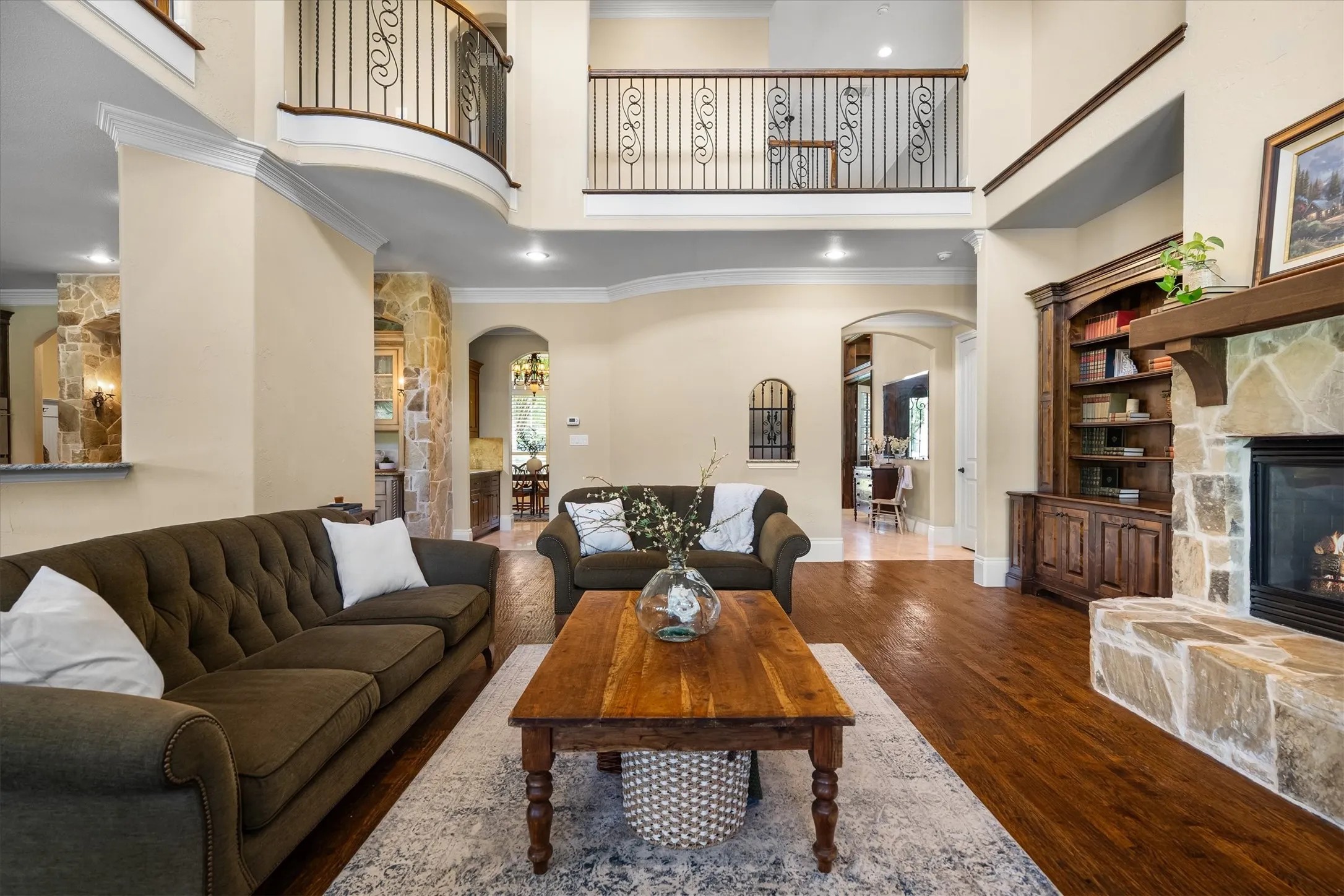 Single Family Residence For Sale in Denton County , 2301 Bella Lago Drive, Flower Mound, Texas 75022, 5 Bedroom, 6 Bathroom, 4 Garage spaces, 5,483 Sqft, built in 2009, mls#21382796, Real Estate Agent in Flower Mound, Homes For Sale in Denton county, Homes For Sale in Flower Mound, Realtor in Flower Mound Texas, Real Estate Brokerage Independent Realty Texas, Luminita Cordes Realtor