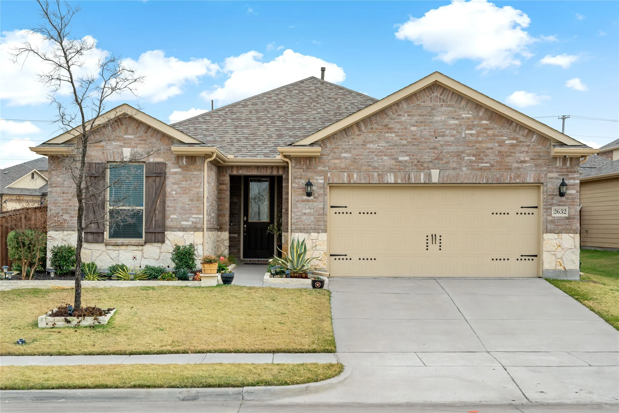 Single Family Residence For Rent in Denton County , 2632 Wesley Avenue, Aubrey, Texas 76227, 3 Bedroom, 2 Bathroom, 2 Garage spaces, 1,864 Sqft, built in 2018, mls#21382415, Real Estate Agent in Aubrey, Homes For Rent in Denton county, Homes For Rent in Aubrey, Realtor in Aubrey Texas, Real Estate Brokerage Independent Realty Texas, Luminita Cordes Realtor