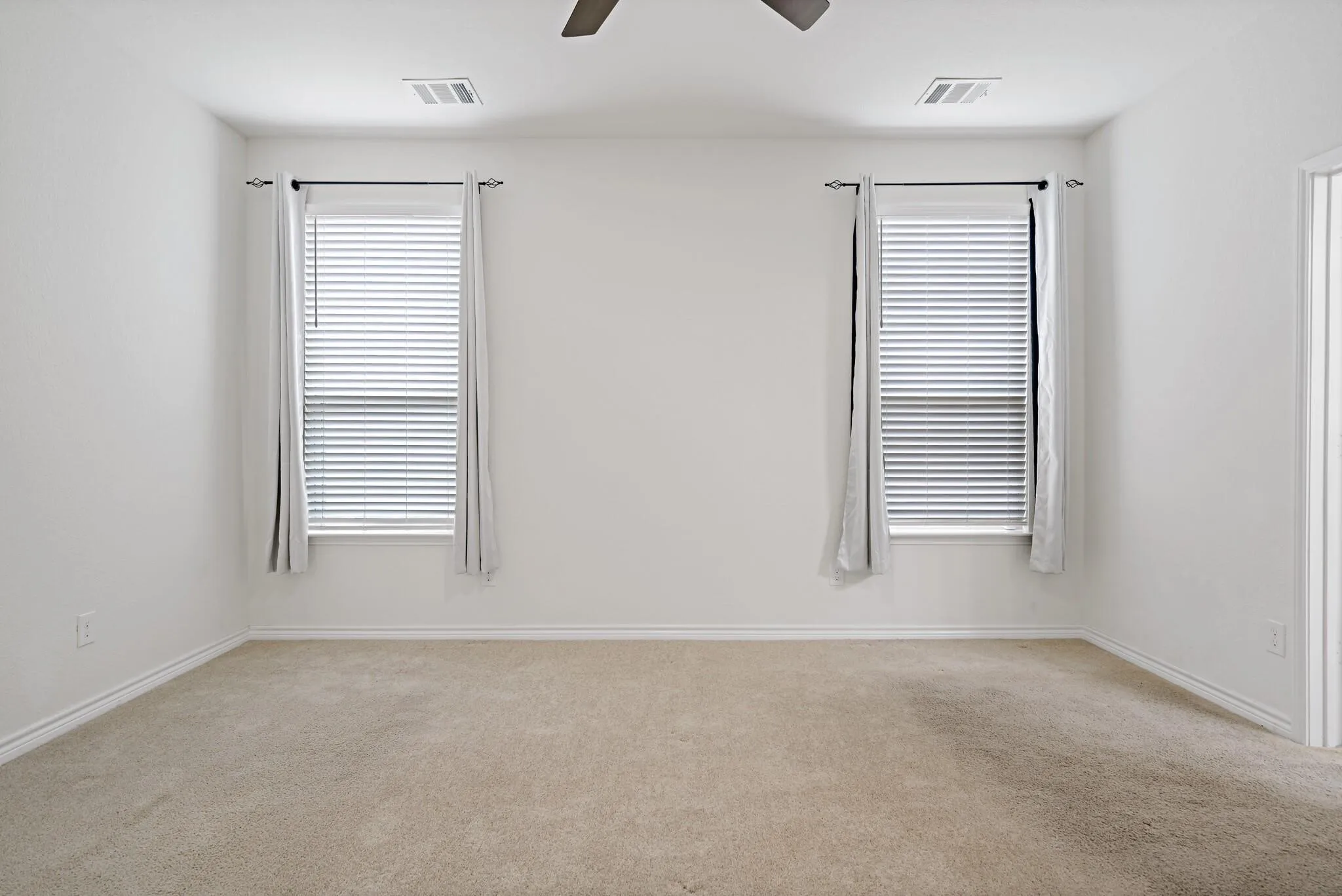 Single Family Residence For Rent in Denton County , 2632 Wesley Avenue, Aubrey, Texas 76227, 3 Bedroom, 2 Bathroom, 2 Garage spaces, 1,864 Sqft, built in 2018, mls#21382415, Real Estate Agent in Aubrey, Homes For Rent in Denton county, Homes For Rent in Aubrey, Realtor in Aubrey Texas, Real Estate Brokerage Independent Realty Texas, Luminita Cordes Realtor