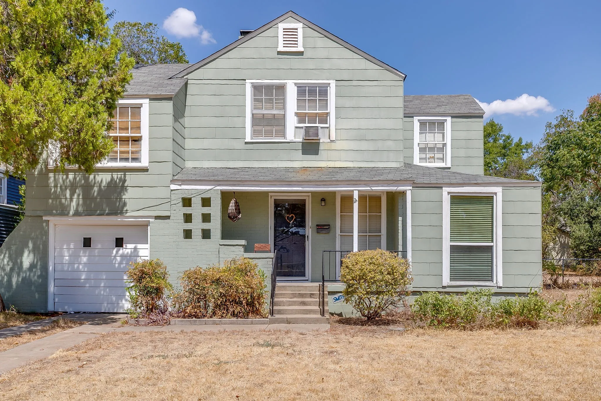 Front view of charming home