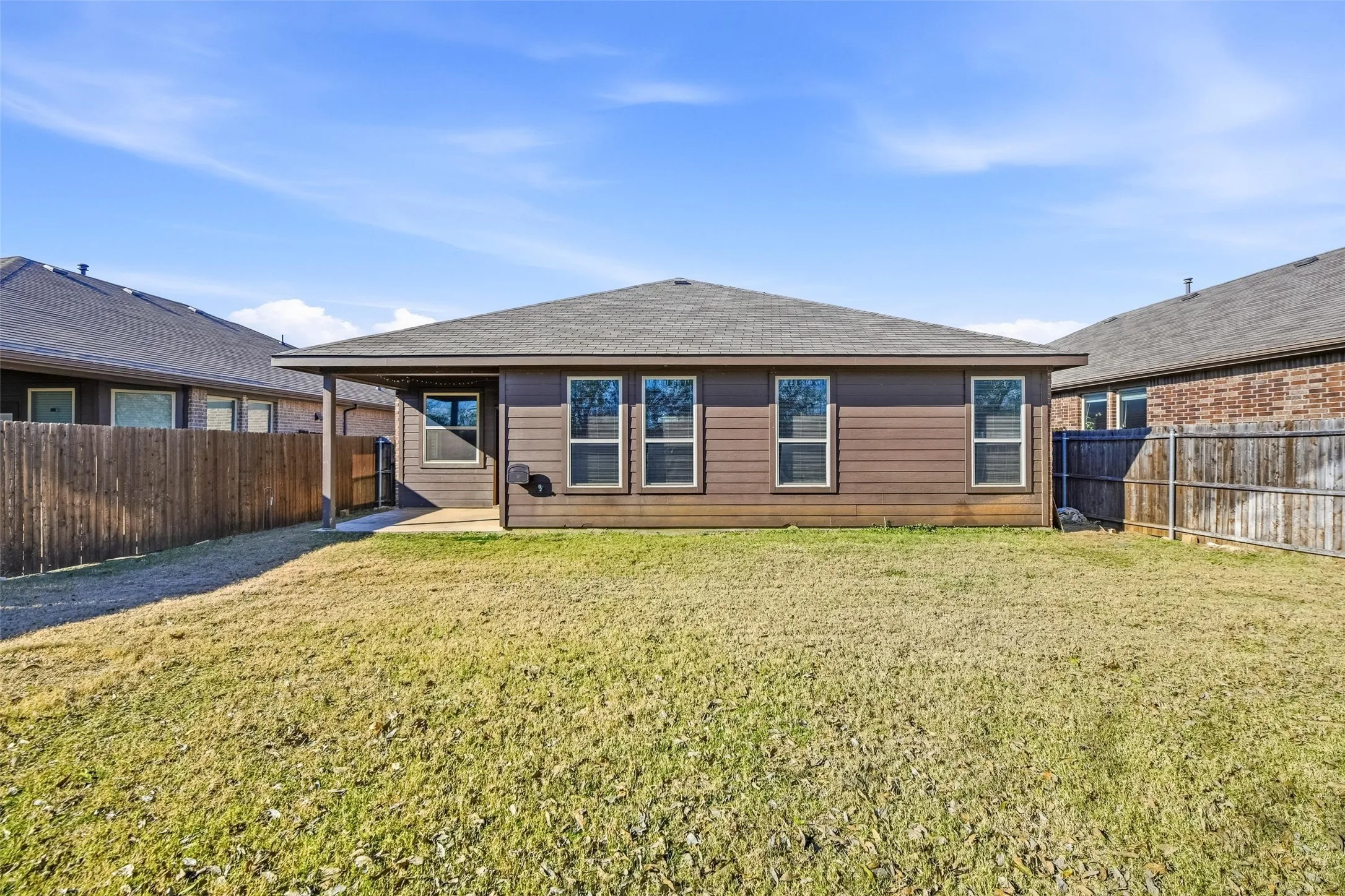 Single Family Residence For Sale in Denton County , 4409 Chicory Court, Denton, Texas 76210, 3 Bedroom, 2 Bathroom, 2 Garage spaces, 1,656 Sqft, built in 2018, mls#21369964, Real Estate Agent in Denton, Homes For Sale in Denton county, Homes For Sale in Denton, Realtor in Denton Texas, Real Estate Brokerage Independent Realty Texas, Luminita Cordes Realtor
