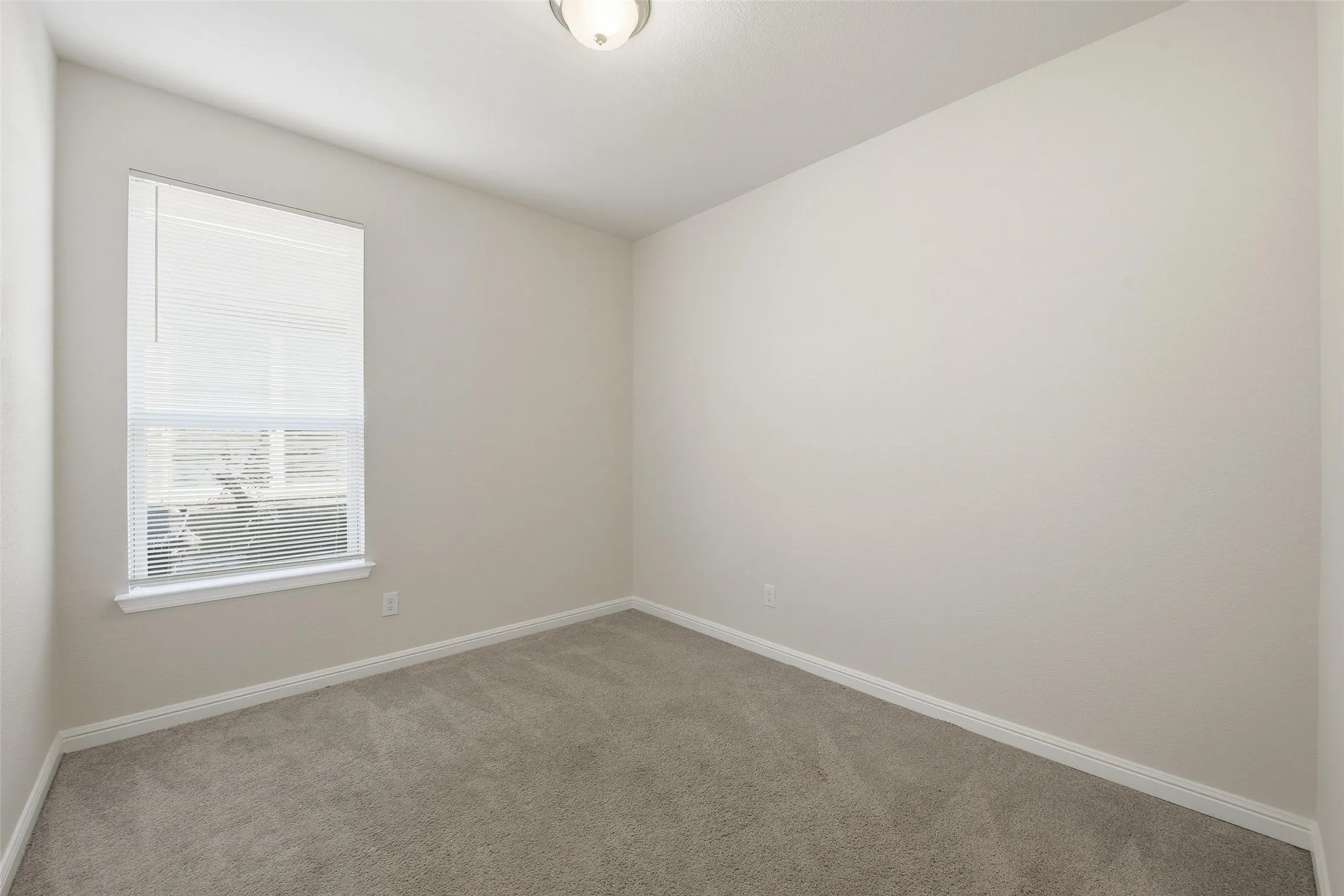 All carpet has been replaced since these photis were taken.