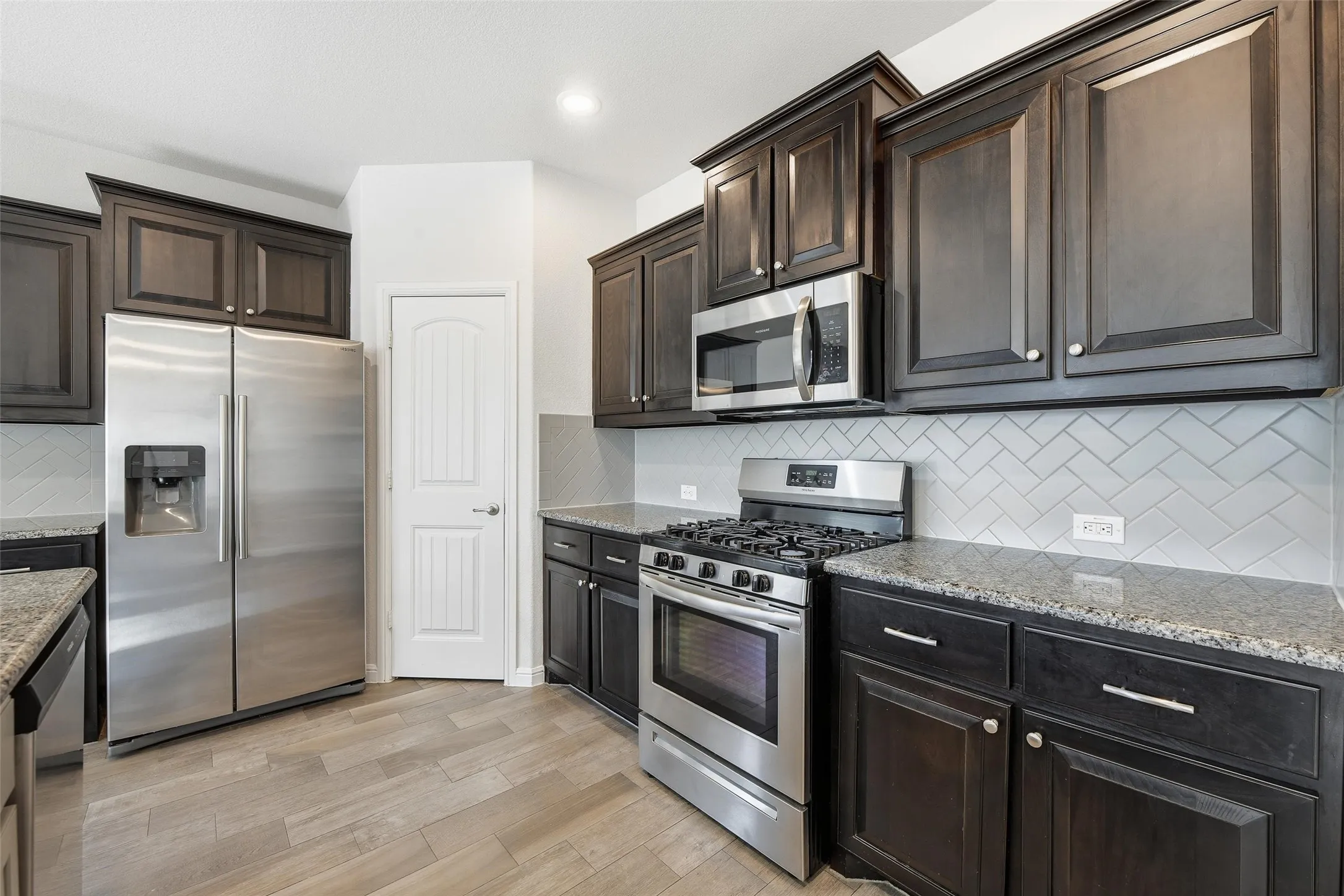 Single Family Residence For Sale in Denton County , 4409 Chicory Court, Denton, Texas 76210, 3 Bedroom, 2 Bathroom, 2 Garage spaces, 1,656 Sqft, built in 2018, mls#21369964, Real Estate Agent in Denton, Homes For Sale in Denton county, Homes For Sale in Denton, Realtor in Denton Texas, Real Estate Brokerage Independent Realty Texas, Luminita Cordes Realtor