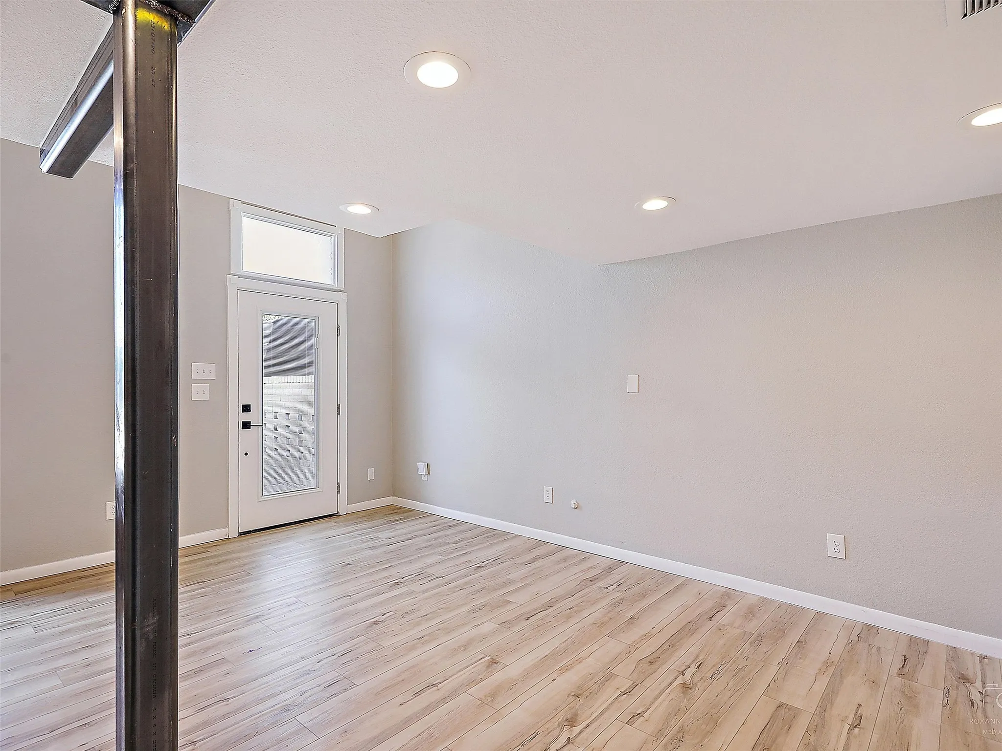 Apartment For Rent in Collin County , 6314 Lockheed Street 1, Plano, Texas 75093, 1 Bedroom, 1 Bathroom, Garage spaces, 543 Sqft, built in 1984, mls#21368648, Real Estate Agent in Plano, Homes For Rent in Collin county, Homes For Rent in Plano, Realtor in Plano Texas, Real Estate Brokerage Independent Realty Texas, Luminita Cordes Realtor