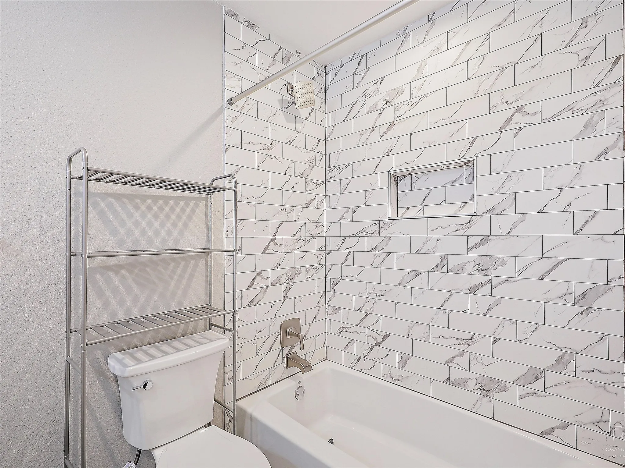 Apartment For Rent in Collin County , 6314 Lockheed Street 1, Plano, Texas 75093, 1 Bedroom, 1 Bathroom, Garage spaces, 543 Sqft, built in 1984, mls#21368648, Real Estate Agent in Plano, Homes For Rent in Collin county, Homes For Rent in Plano, Realtor in Plano Texas, Real Estate Brokerage Independent Realty Texas, Luminita Cordes Realtor
