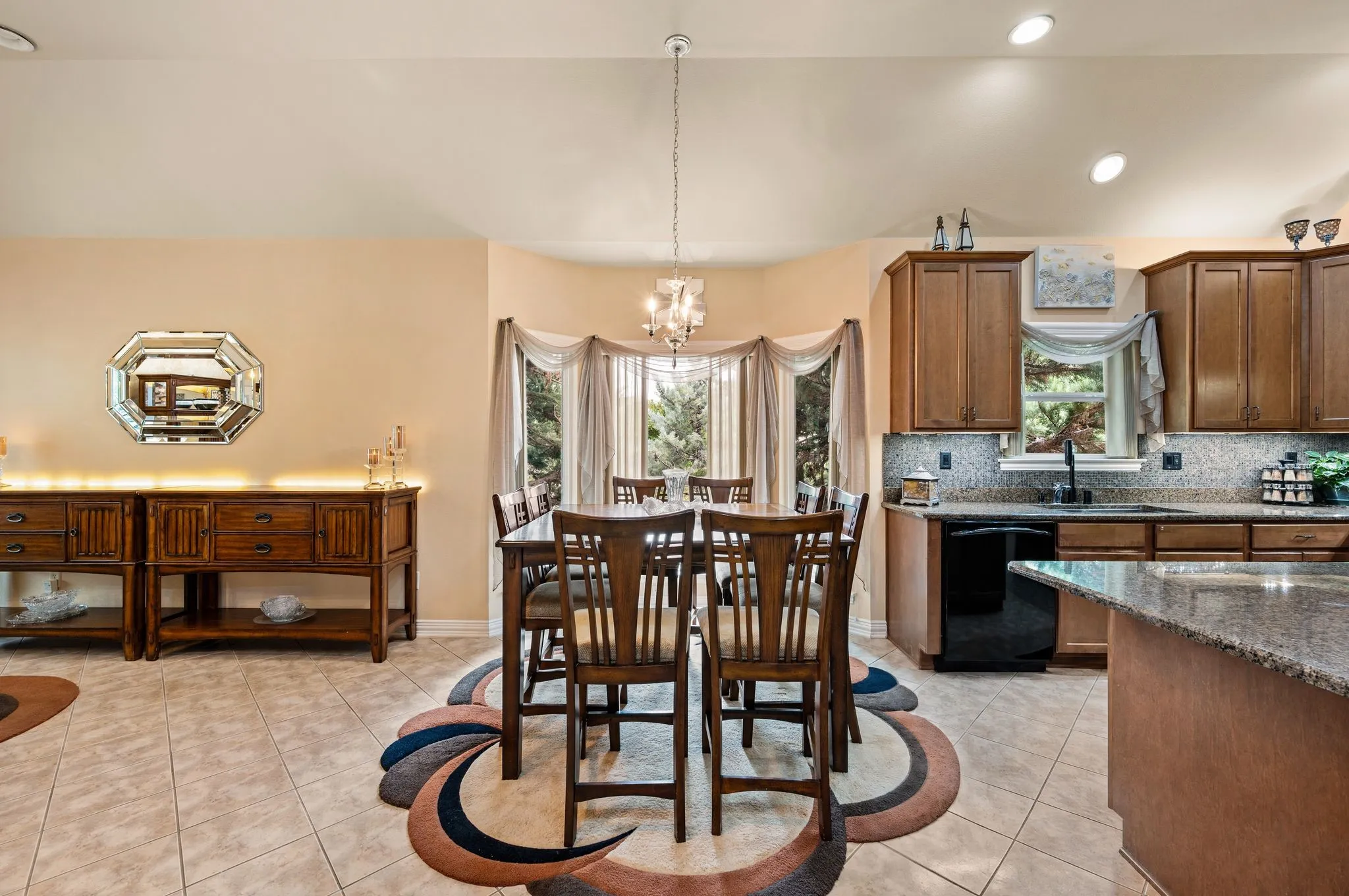 Single Family Residence For Sale in Denton County , 9613 Crestview Drive, Denton, Texas 76207, 2 Bedroom, 2 Bathroom, 2 Garage spaces, 2,478 Sqft, built in 2008, mls#21380065, Real Estate Agent in Denton, Homes For Sale in Denton county, Homes For Sale in Denton, Realtor in Denton Texas, Real Estate Brokerage Independent Realty Texas, Luminita Cordes Realtor