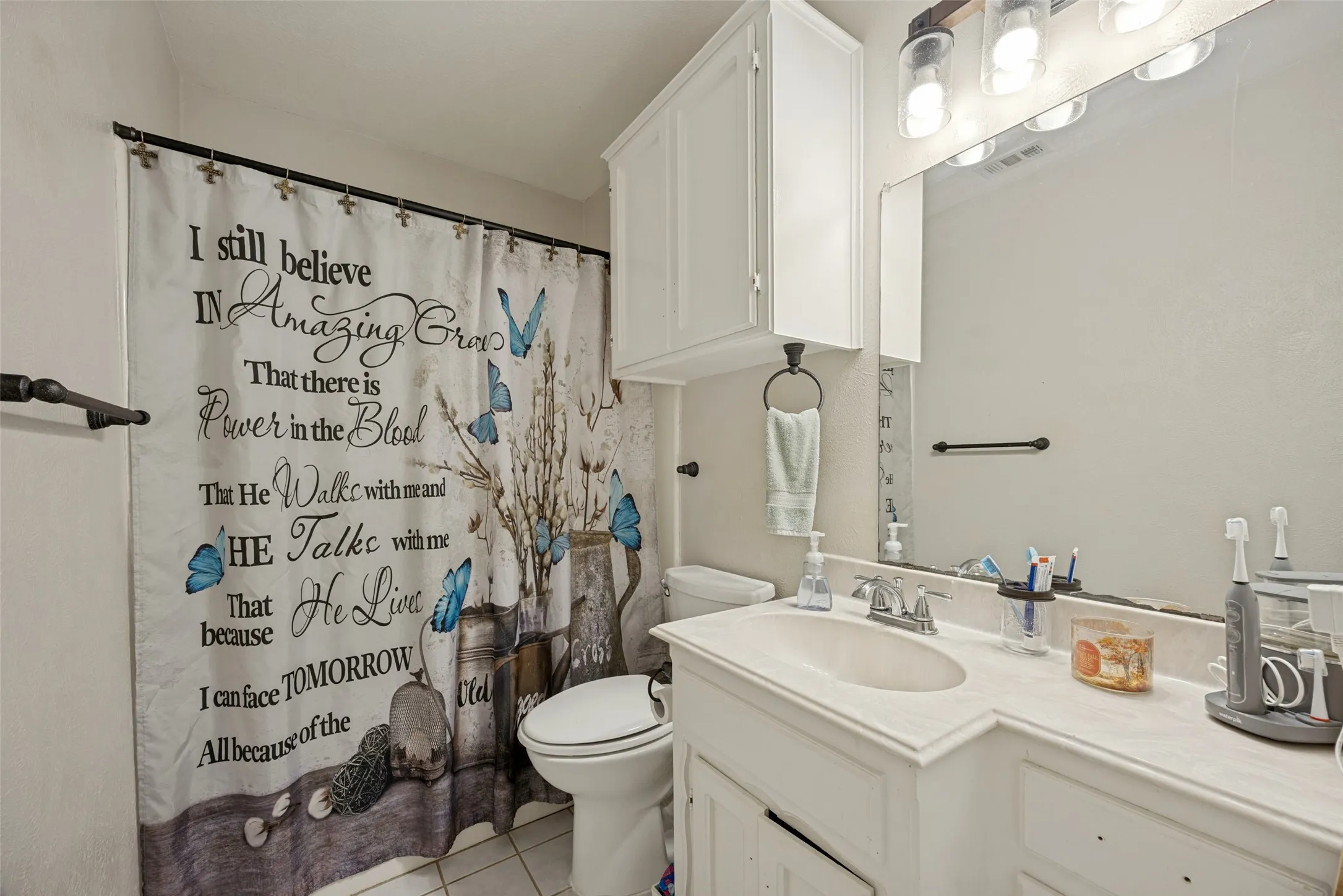 Single Family Residence For Sale in Grayson County , 5105 Rolling Hills Drive, Sherman, Texas 75092, 3 Bedroom, 2 Bathroom, Garage spaces, 1,650 Sqft, built in 1978, mls#21370113, Real Estate Agent in Sherman, Homes For Sale in Grayson county, Homes For Sale in Sherman, Realtor in Sherman Texas, Real Estate Brokerage Independent Realty Texas, Luminita Cordes Realtor
