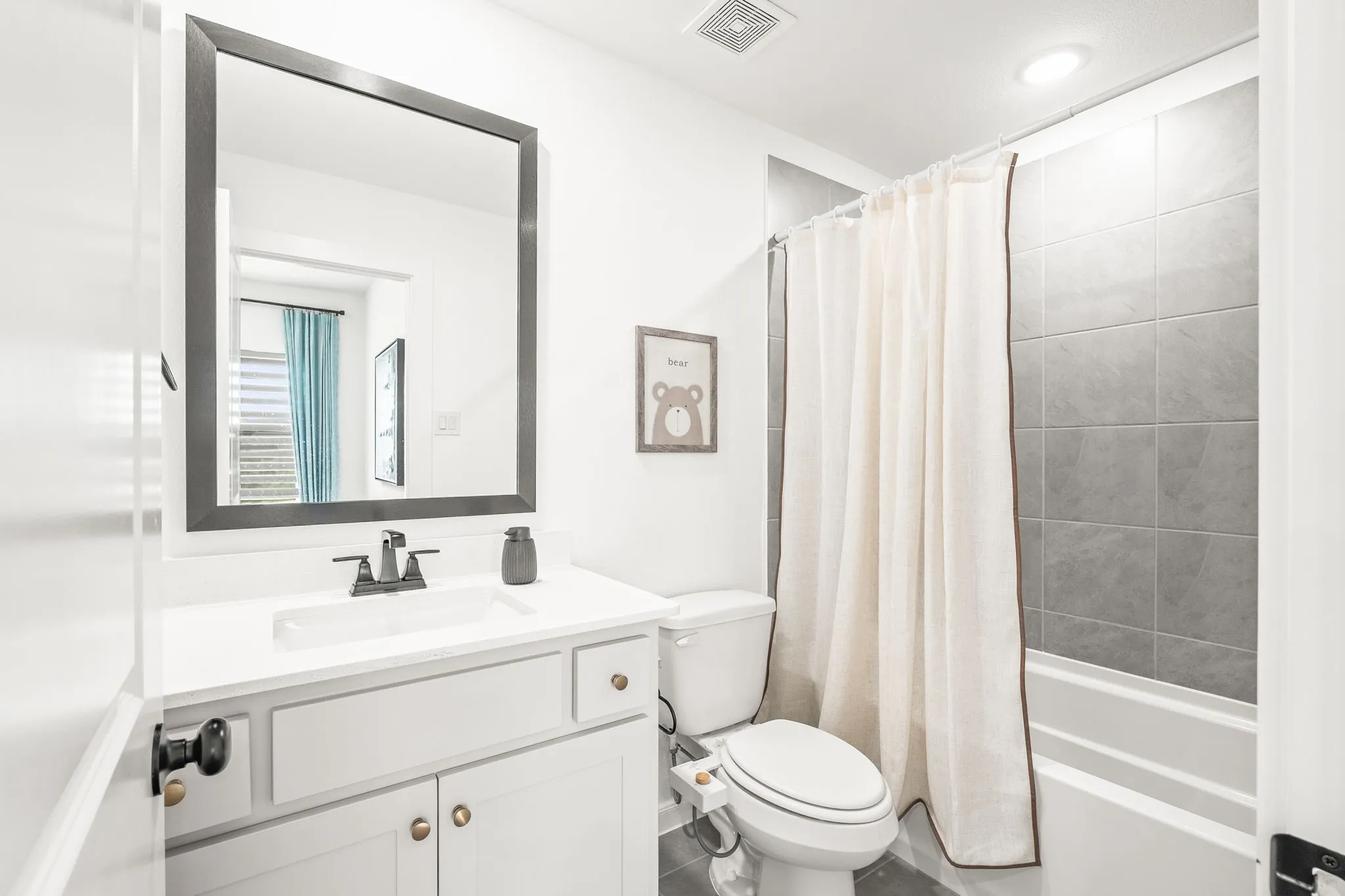 Single Family Residence For Sale in Collin County , 2711 Woodside Road, Celina, Texas 75009, 4 Bedroom, 4 Bathroom, 3 Garage spaces, 3,444 Sqft, built in 2024, mls#21381607, Real Estate Agent in Celina, Homes For Sale in Collin county, Homes For Sale in Celina, Realtor in Celina Texas, Real Estate Brokerage Independent Realty Texas, Luminita Cordes Realtor