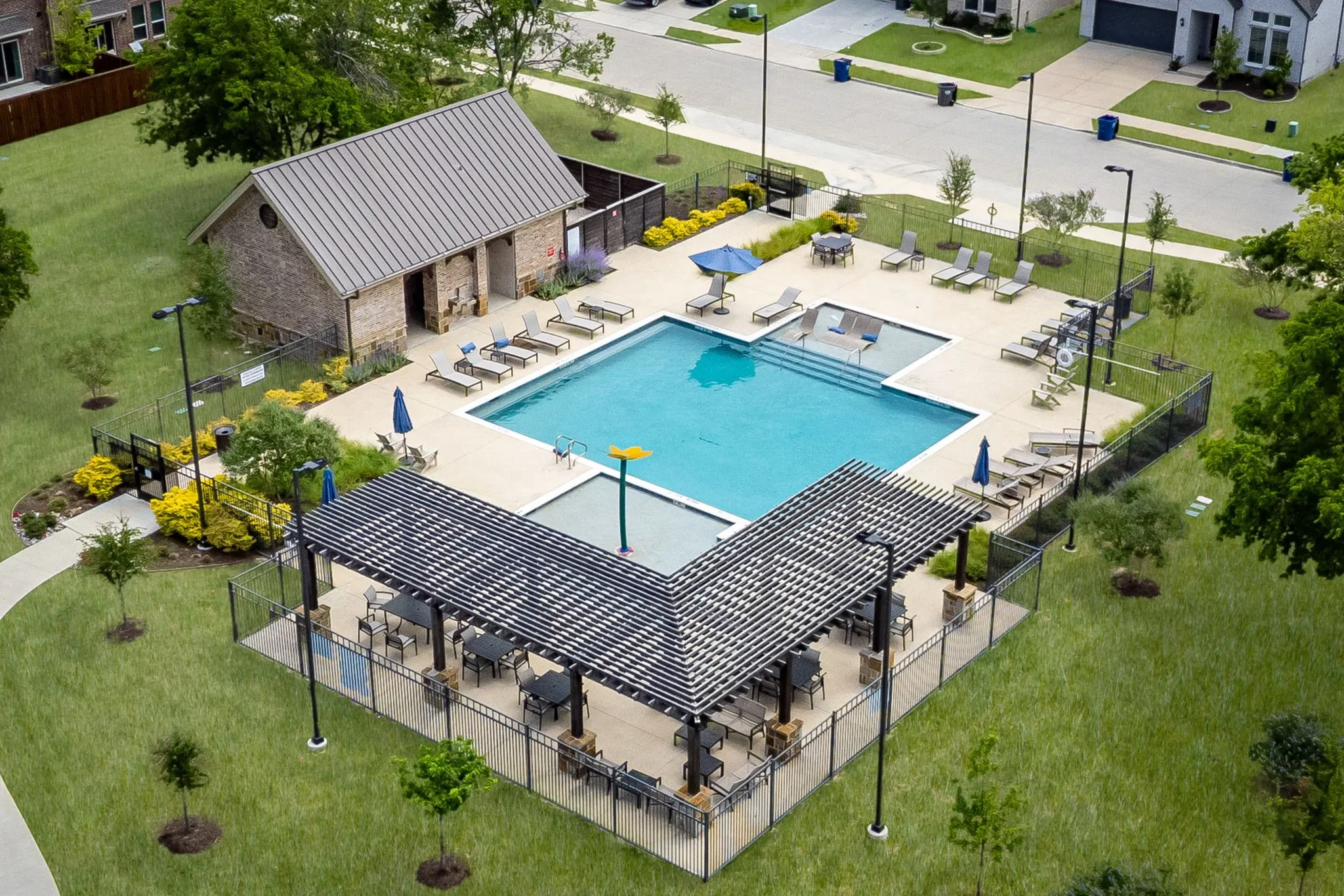 Single Family Residence For Sale in Collin County , 2711 Woodside Road, Celina, Texas 75009, 4 Bedroom, 4 Bathroom, 3 Garage spaces, 3,444 Sqft, built in 2024, mls#21381607, Real Estate Agent in Celina, Homes For Sale in Collin county, Homes For Sale in Celina, Realtor in Celina Texas, Real Estate Brokerage Independent Realty Texas, Luminita Cordes Realtor