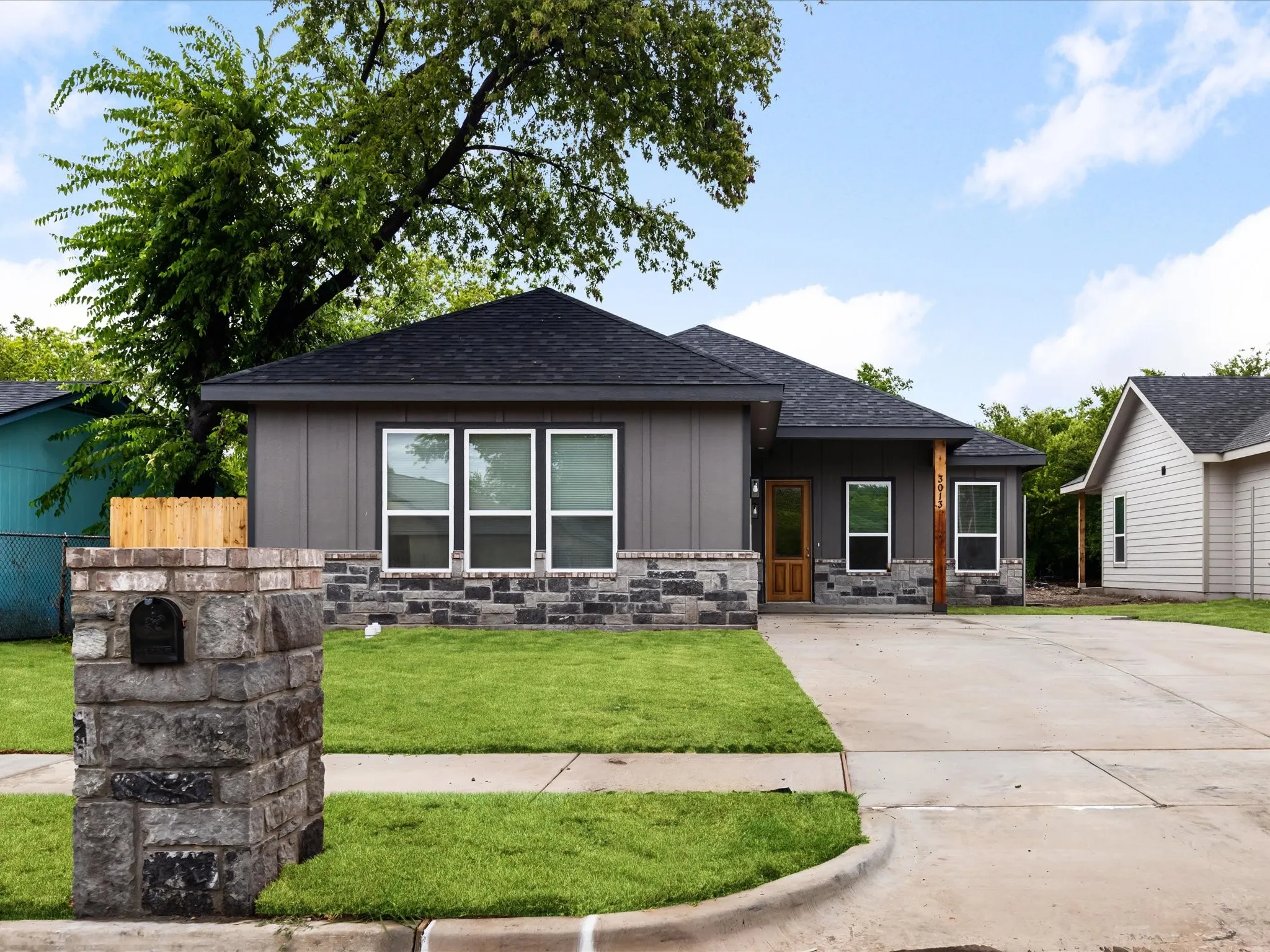 Single Family Residence For Sale in Tarrant County , 3013 Donalee Street, Fort Worth, Texas 76105, 4 Bedroom, 3 Bathroom, 2 Garage spaces, 1,835 Sqft, built in 2026, mls#21382804, Real Estate Agent in Fort Worth, Homes For Sale in Tarrant county, Homes For Sale in Fort Worth, Realtor in Fort Worth Texas, Real Estate Brokerage Independent Realty Texas, Luminita Cordes Realtor