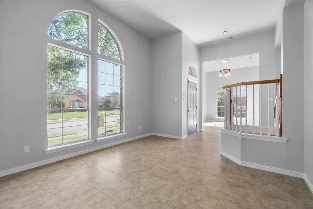 Single Family Residence For Sale in Denton County , 1312 Wentworth Drive, Lewisville, Texas 75067, 4 Bedroom, 4 Bathroom, 2 Garage spaces, 2,469 Sqft, built in 1994, mls#21357417, Real Estate Agent in Lewisville, Homes For Sale in Denton county, Homes For Sale in Lewisville, Realtor in Lewisville Texas, Real Estate Brokerage Independent Realty Texas, Luminita Cordes Realtor
