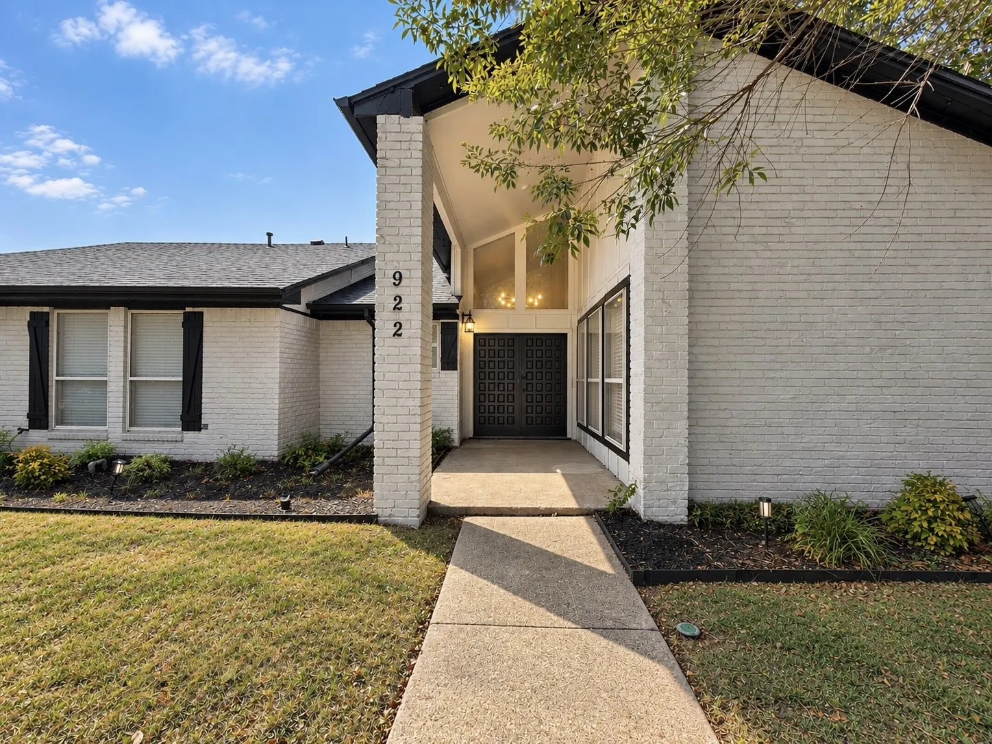 Single Family Residence For Sale in Collin County , 922 Thoreau Lane, Allen, Texas 75002, 5 Bedroom, 2 Bathroom, 2 Garage spaces, 2,500 Sqft, built in 1978, mls#21382756, Real Estate Agent in Allen, Homes For Sale in Collin county, Homes For Sale in Allen, Realtor in Allen Texas, Real Estate Brokerage Independent Realty Texas, Luminita Cordes Realtor