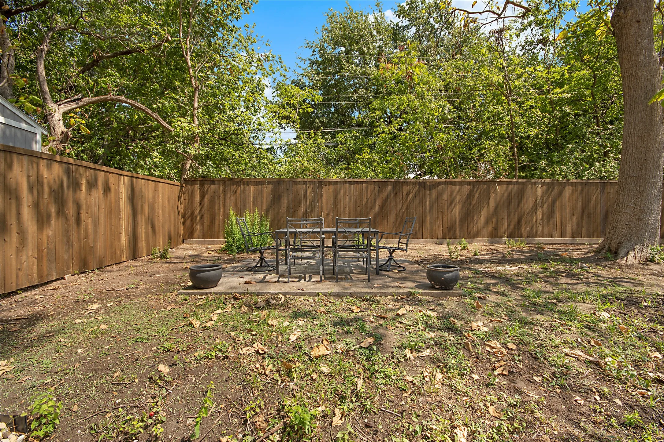 Single Family Residence For Sale in Dallas County , 2525 Springhill Drive, Dallas, Texas 75228, 3 Bedroom, 2 Bathroom, 2 Garage spaces, 1,772 Sqft, built in 1960, mls#21381567, Real Estate Agent in Dallas, Homes For Sale in Dallas county, Homes For Sale in Dallas, Realtor in Dallas Texas, Real Estate Brokerage Independent Realty Texas, Luminita Cordes Realtor
