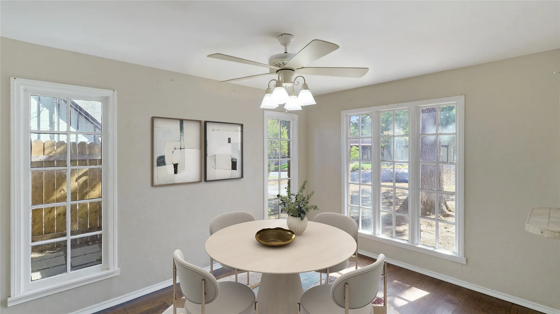 Single Family Residence For Sale in Tarrant County , 813 Chaparral Court, Bedford, Texas 76022, 4 Bedroom, 3 Bathroom, Garage spaces, 2,809 Sqft, built in 1971, mls#21382807, Real Estate Agent in Bedford, Homes For Sale in Tarrant county, Homes For Sale in Bedford, Realtor in Bedford Texas, Real Estate Brokerage Independent Realty Texas, Luminita Cordes Realtor