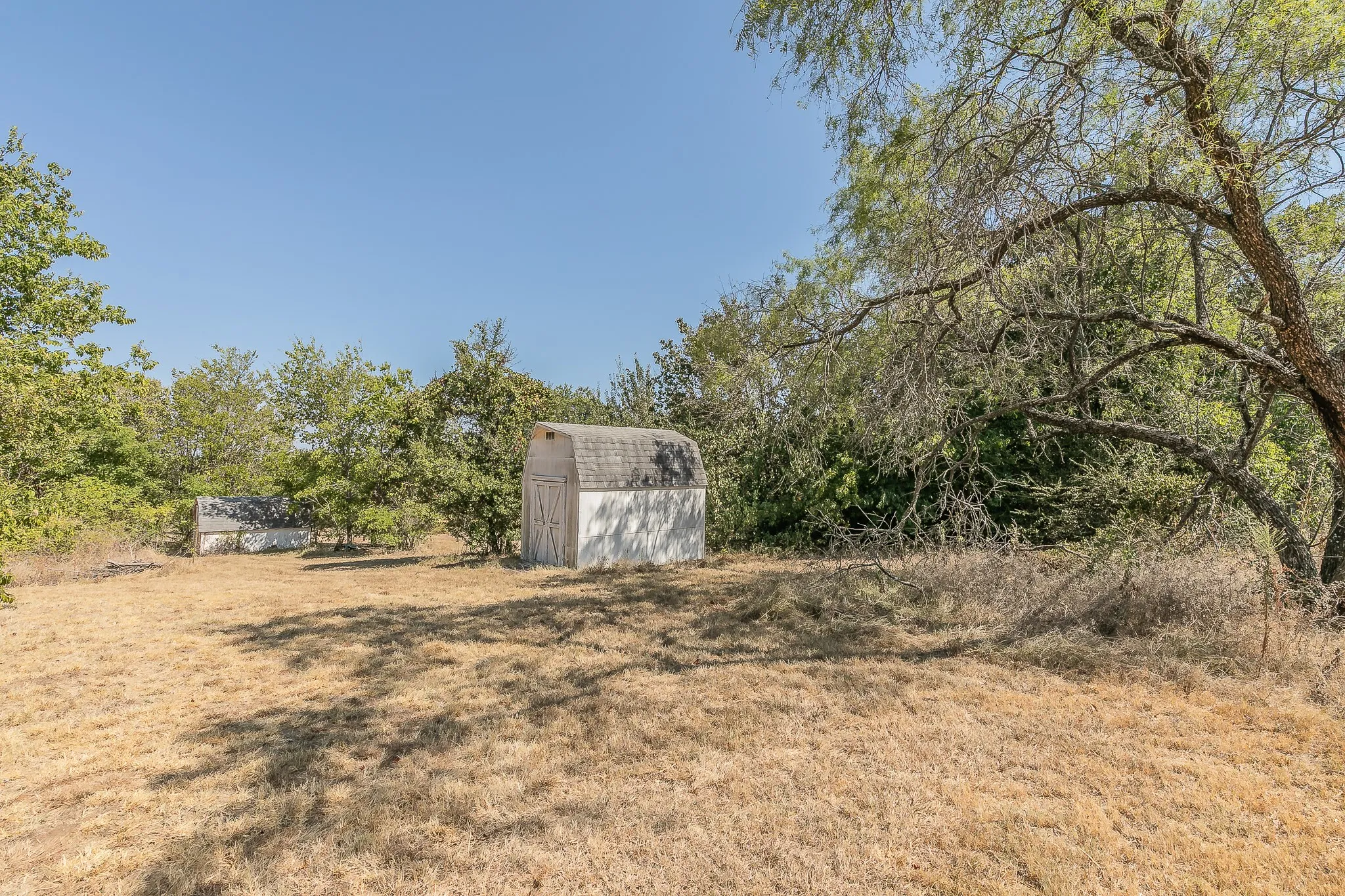 Mobile Home For Sale in Johnson County , 822 Quail Run, Cleburne, Texas 76031, 3 Bedroom, 2 Bathroom, Garage spaces, 1,344 Sqft, built in 1982, mls#21382554, Real Estate Agent in Cleburne, Homes For Sale in Johnson county, Homes For Sale in Cleburne, Realtor in Cleburne Texas, Real Estate Brokerage Independent Realty Texas, Luminita Cordes Realtor