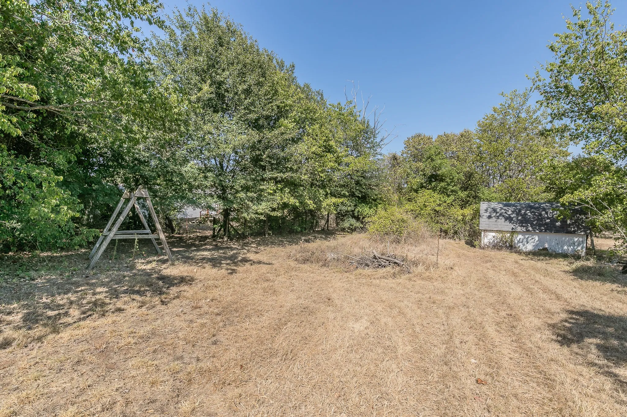 Mobile Home For Sale in Johnson County , 822 Quail Run, Cleburne, Texas 76031, 3 Bedroom, 2 Bathroom, Garage spaces, 1,344 Sqft, built in 1982, mls#21382554, Real Estate Agent in Cleburne, Homes For Sale in Johnson county, Homes For Sale in Cleburne, Realtor in Cleburne Texas, Real Estate Brokerage Independent Realty Texas, Luminita Cordes Realtor