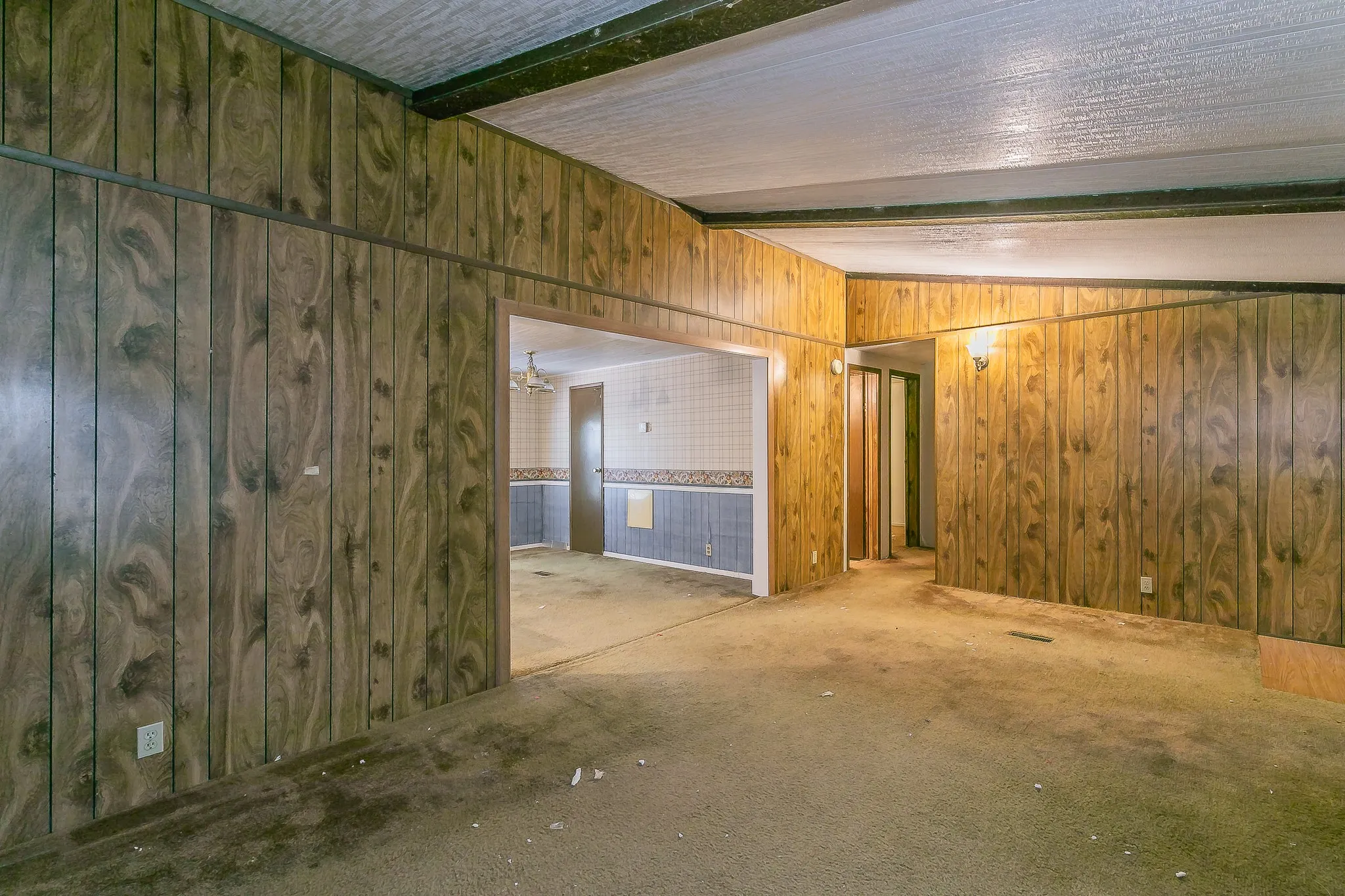 Mobile Home For Sale in Johnson County , 822 Quail Run, Cleburne, Texas 76031, 3 Bedroom, 2 Bathroom, Garage spaces, 1,344 Sqft, built in 1982, mls#21382554, Real Estate Agent in Cleburne, Homes For Sale in Johnson county, Homes For Sale in Cleburne, Realtor in Cleburne Texas, Real Estate Brokerage Independent Realty Texas, Luminita Cordes Realtor