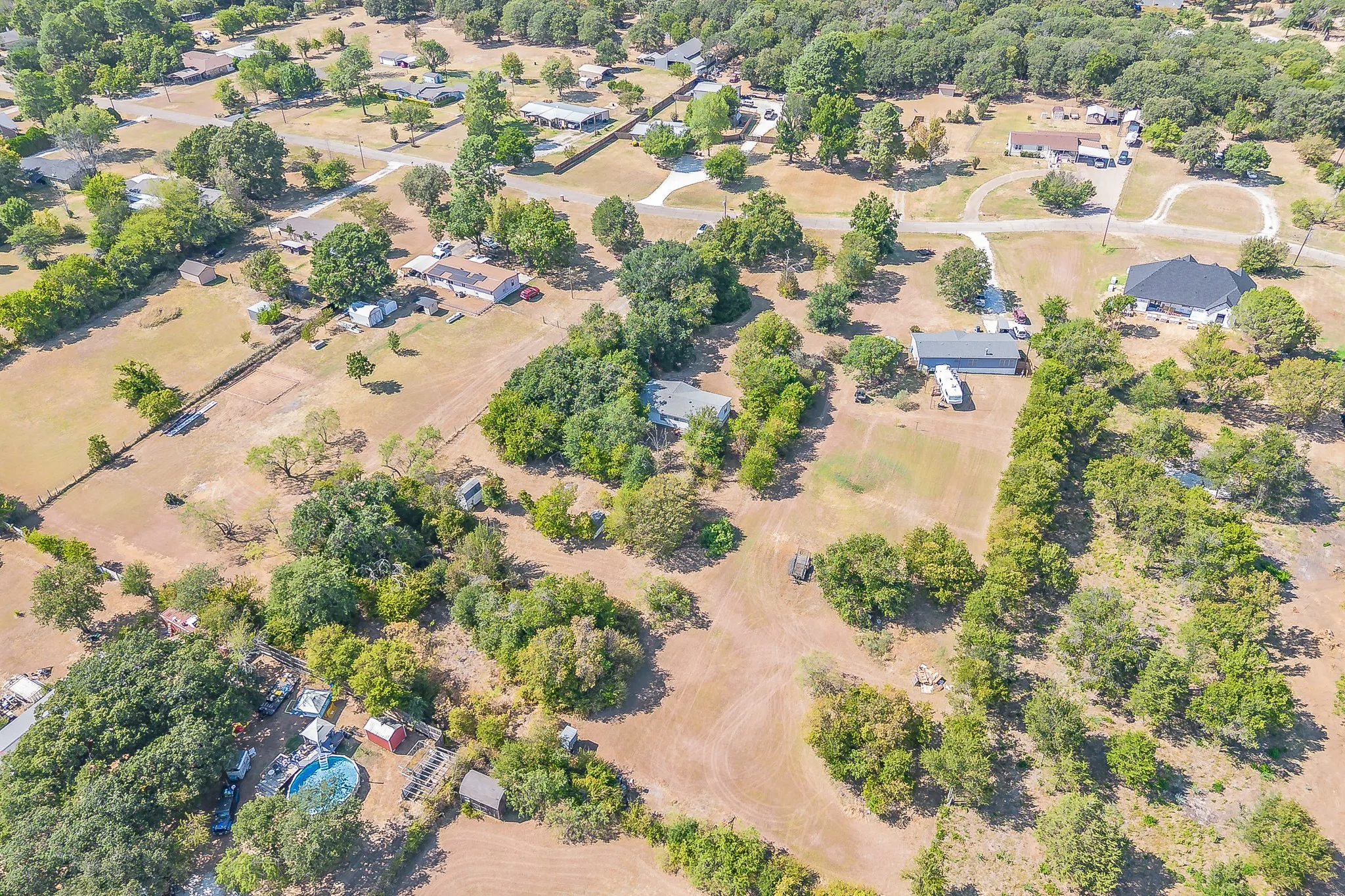 Mobile Home For Sale in Johnson County , 822 Quail Run, Cleburne, Texas 76031, 3 Bedroom, 2 Bathroom, Garage spaces, 1,344 Sqft, built in 1982, mls#21382554, Real Estate Agent in Cleburne, Homes For Sale in Johnson county, Homes For Sale in Cleburne, Realtor in Cleburne Texas, Real Estate Brokerage Independent Realty Texas, Luminita Cordes Realtor