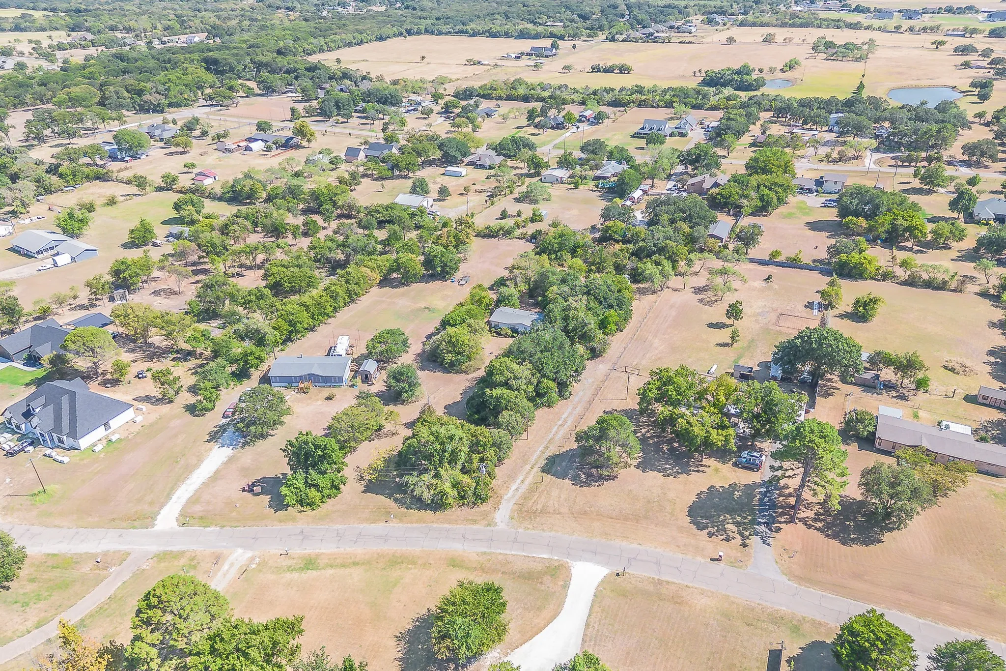 Mobile Home For Sale in Johnson County , 822 Quail Run, Cleburne, Texas 76031, 3 Bedroom, 2 Bathroom, Garage spaces, 1,344 Sqft, built in 1982, mls#21382554, Real Estate Agent in Cleburne, Homes For Sale in Johnson county, Homes For Sale in Cleburne, Realtor in Cleburne Texas, Real Estate Brokerage Independent Realty Texas, Luminita Cordes Realtor