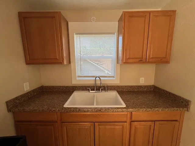 Apartment For Rent in Taylor County , 1118 Amarillo Street 1/2, Abilene, Texas 79602, 2 Bedroom, 1 Bathroom, Garage spaces, 768 Sqft, built in 1945, mls#21382816, Real Estate Agent in Abilene, Homes For Rent in Taylor county, Homes For Rent in Abilene, Realtor in Abilene Texas, Real Estate Brokerage Independent Realty Texas, Luminita Cordes Realtor