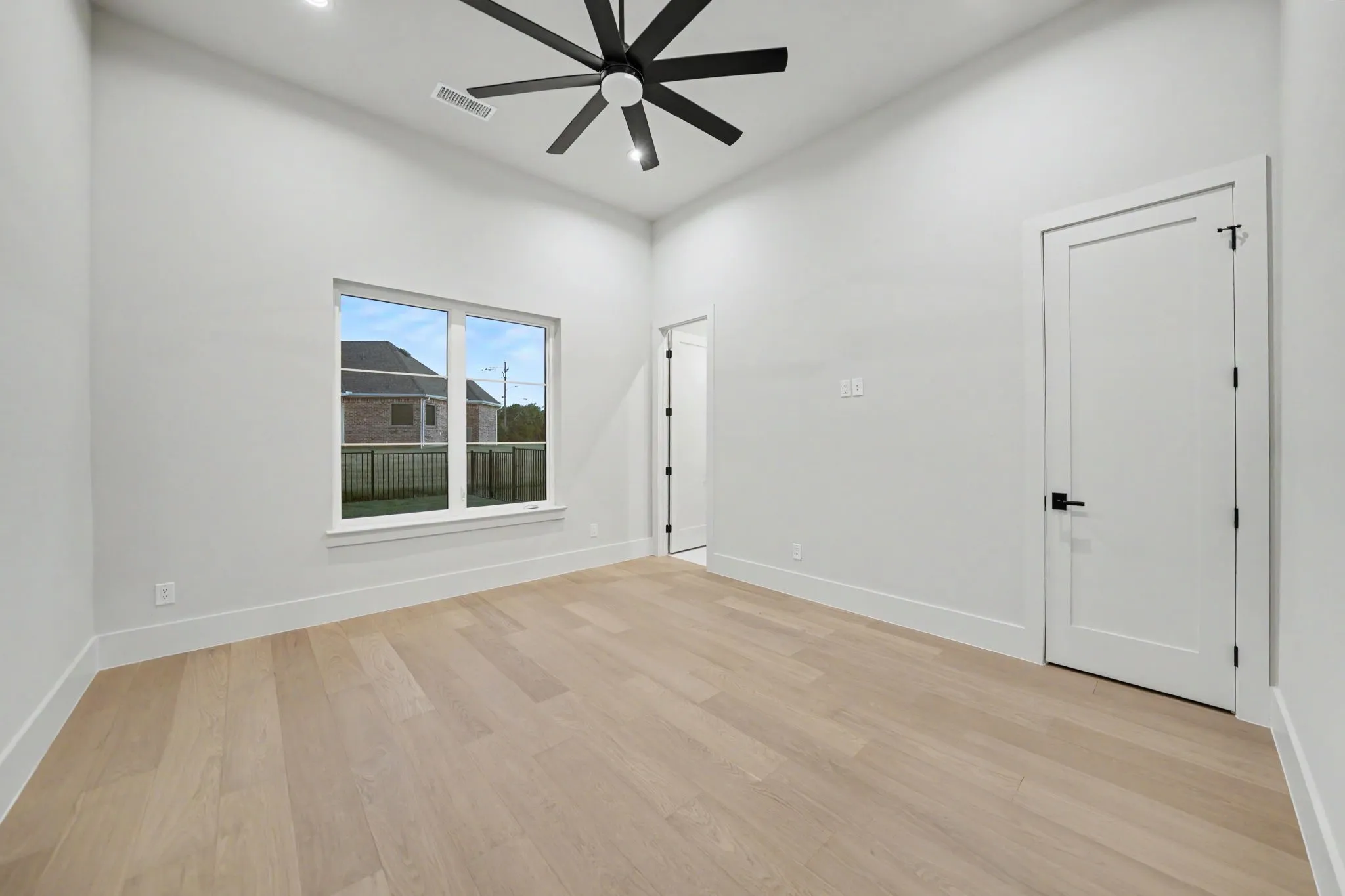 Single Family Residence For Sale in Rockwall County , 425 Dennis Bailey Lane, Heath, Texas 75032, 4 Bedroom, 5 Bathroom, 4 Garage spaces, 4,403 Sqft, built in 2026, mls#21381050, Real Estate Agent in Heath, Homes For Sale in Rockwall county, Homes For Sale in Heath, Realtor in Heath Texas, Real Estate Brokerage Independent Realty Texas, Luminita Cordes Realtor
