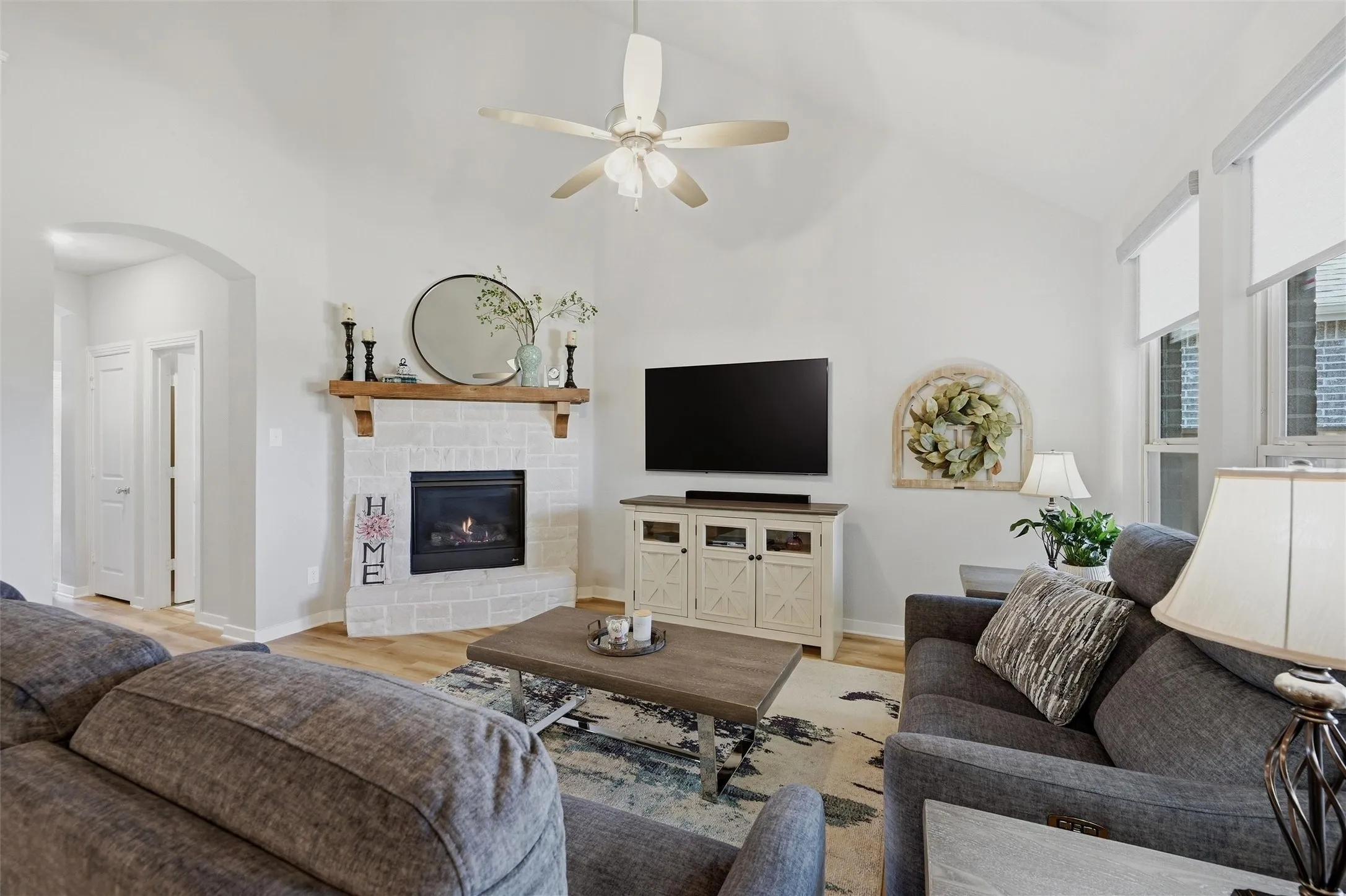 Gas Fireplace, Vaulted Ceilings
