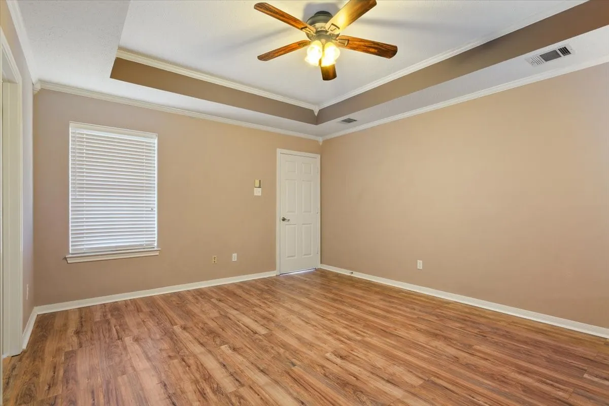 Single Family Residence For Sale in Mc Lennan County , 10005 Polo Park Circle, Waco, Texas 76712, 4 Bedroom, 3 Bathroom, 2 Garage spaces, 2,087 Sqft, built in 1997, mls#21382826, Real Estate Agent in Waco, Homes For Sale in Mc Lennan county, Homes For Sale in Waco, Realtor in Waco Texas, Real Estate Brokerage Independent Realty Texas, Luminita Cordes Realtor