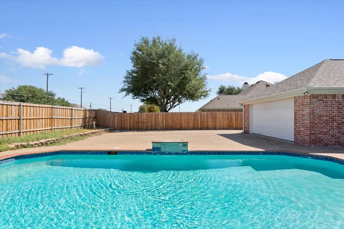Single Family Residence For Sale in Mc Lennan County , 10005 Polo Park Circle, Waco, Texas 76712, 4 Bedroom, 3 Bathroom, 2 Garage spaces, 2,087 Sqft, built in 1997, mls#21382826, Real Estate Agent in Waco, Homes For Sale in Mc Lennan county, Homes For Sale in Waco, Realtor in Waco Texas, Real Estate Brokerage Independent Realty Texas, Luminita Cordes Realtor