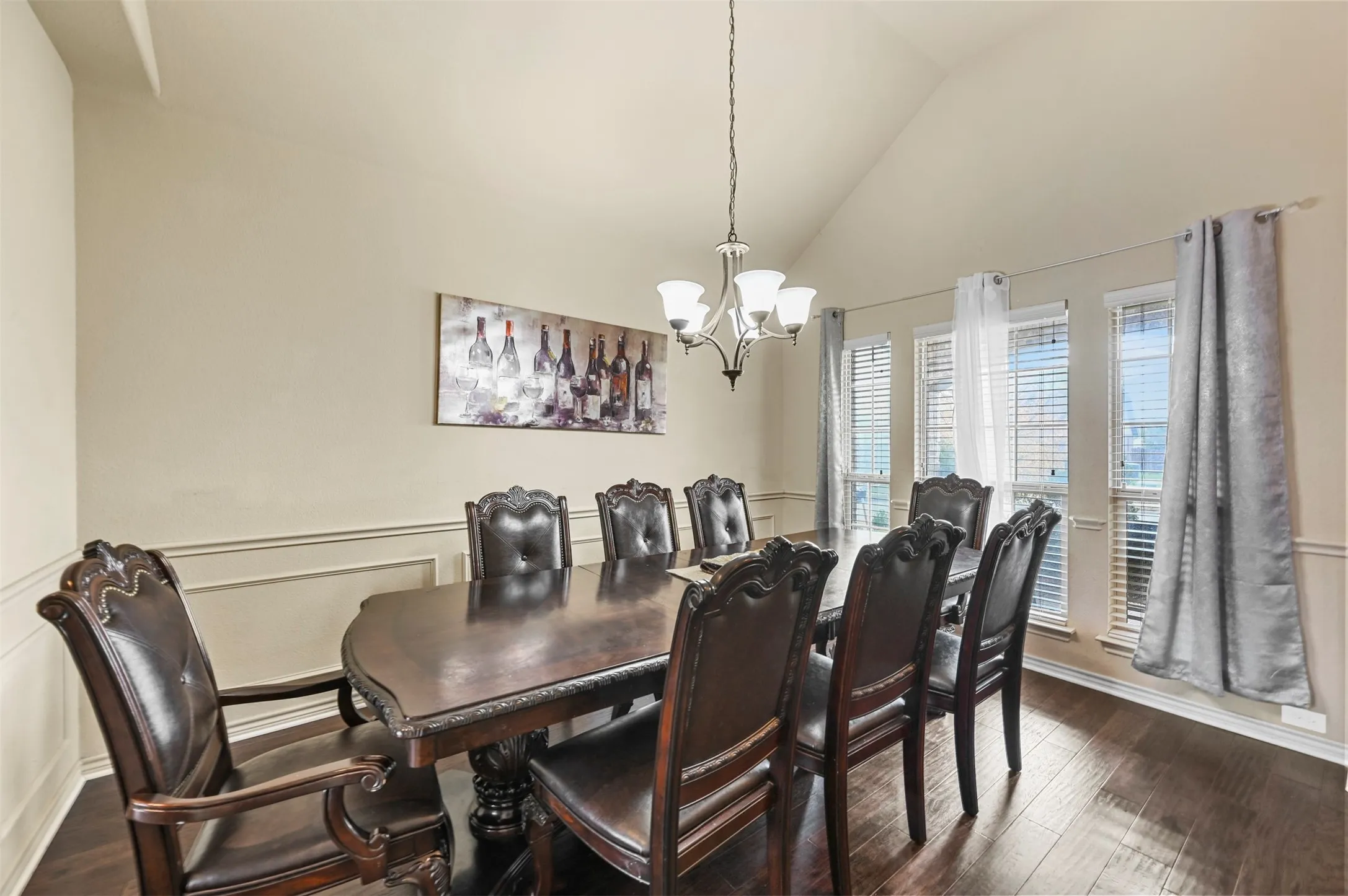 Single Family Residence For Sale in Tarrant County , 5612 Spirit Lake Drive, Fort Worth, Texas 76179, 5 Bedroom, 3 Bathroom, 2 Garage spaces, 2,583 Sqft, built in 2013, mls#21382834, Real Estate Agent in Fort Worth, Homes For Sale in Tarrant county, Homes For Sale in Fort Worth, Realtor in Fort Worth Texas, Real Estate Brokerage Independent Realty Texas, Luminita Cordes Realtor