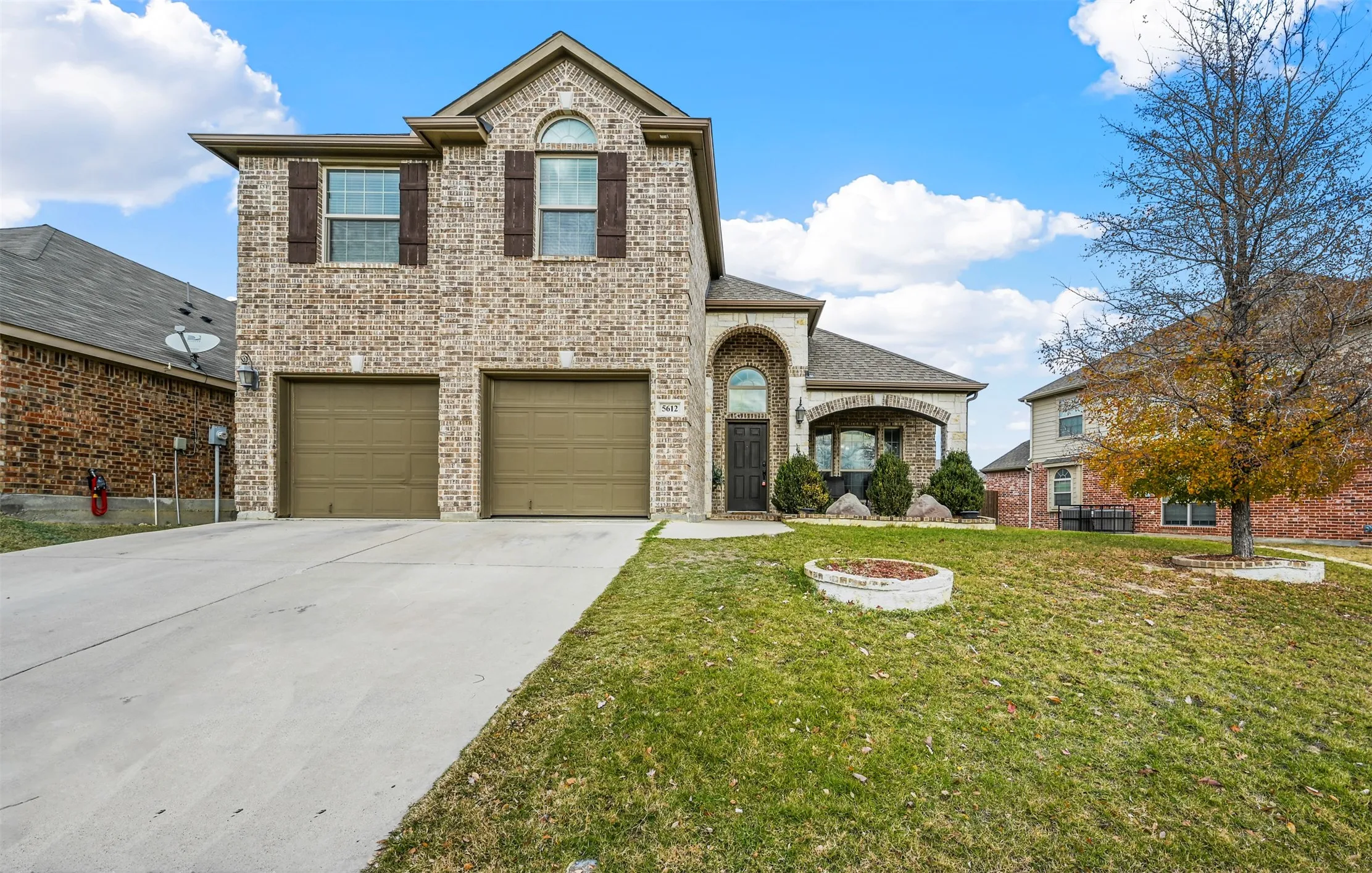 Single Family Residence For Sale in Tarrant County , 5612 Spirit Lake Drive, Fort Worth, Texas 76179, 5 Bedroom, 3 Bathroom, 2 Garage spaces, 2,583 Sqft, built in 2013, mls#21382834, Real Estate Agent in Fort Worth, Homes For Sale in Tarrant county, Homes For Sale in Fort Worth, Realtor in Fort Worth Texas, Real Estate Brokerage Independent Realty Texas, Luminita Cordes Realtor