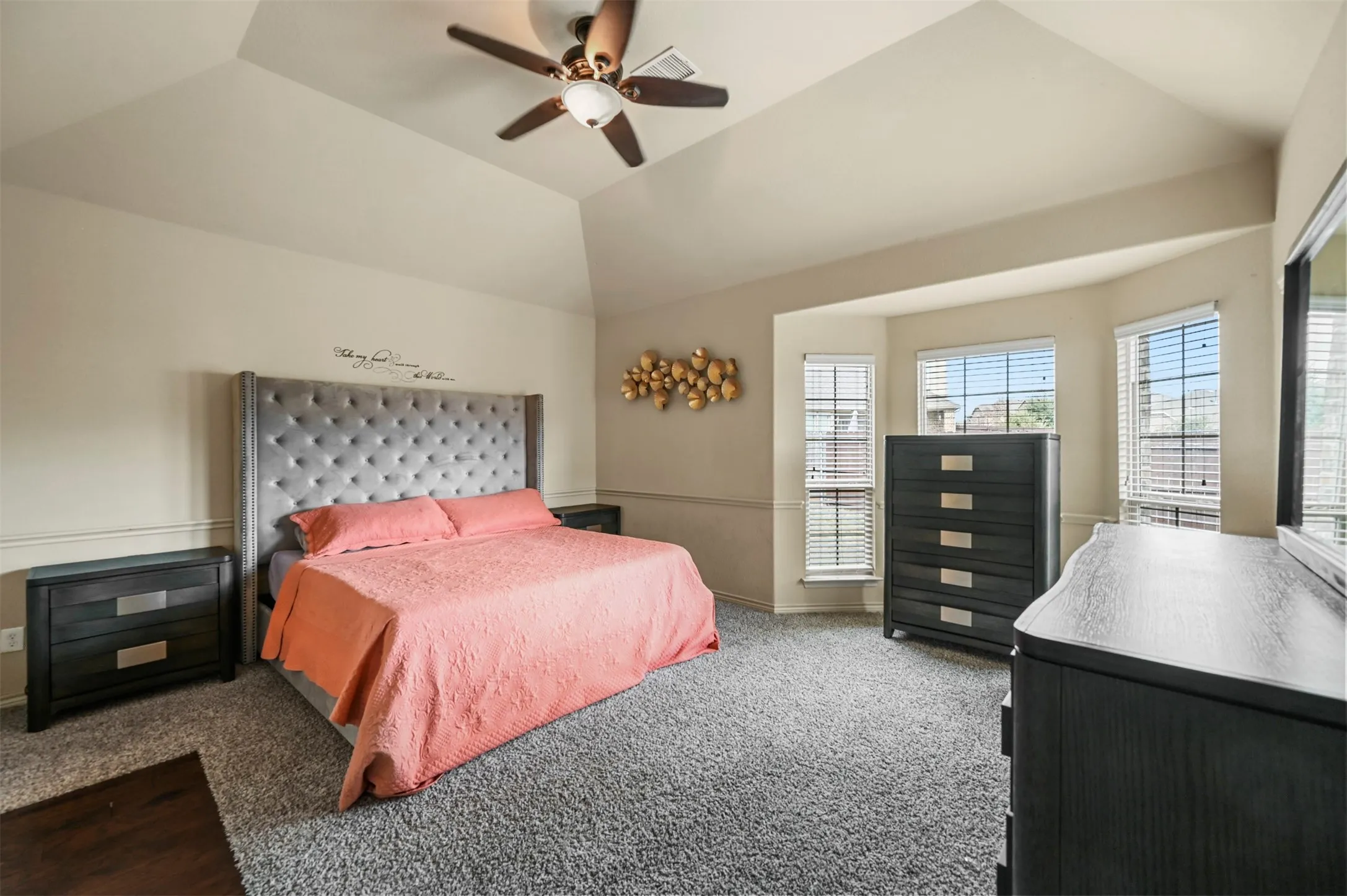 Single Family Residence For Sale in Tarrant County , 5612 Spirit Lake Drive, Fort Worth, Texas 76179, 5 Bedroom, 3 Bathroom, 2 Garage spaces, 2,583 Sqft, built in 2013, mls#21382834, Real Estate Agent in Fort Worth, Homes For Sale in Tarrant county, Homes For Sale in Fort Worth, Realtor in Fort Worth Texas, Real Estate Brokerage Independent Realty Texas, Luminita Cordes Realtor