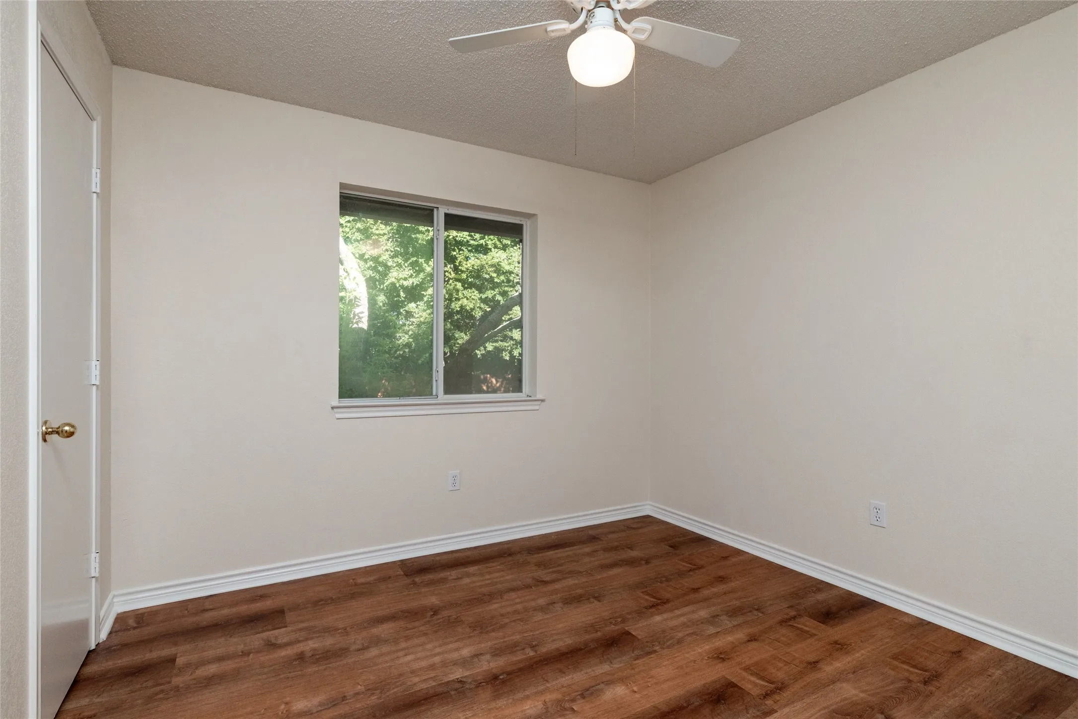 Bedroom or Office