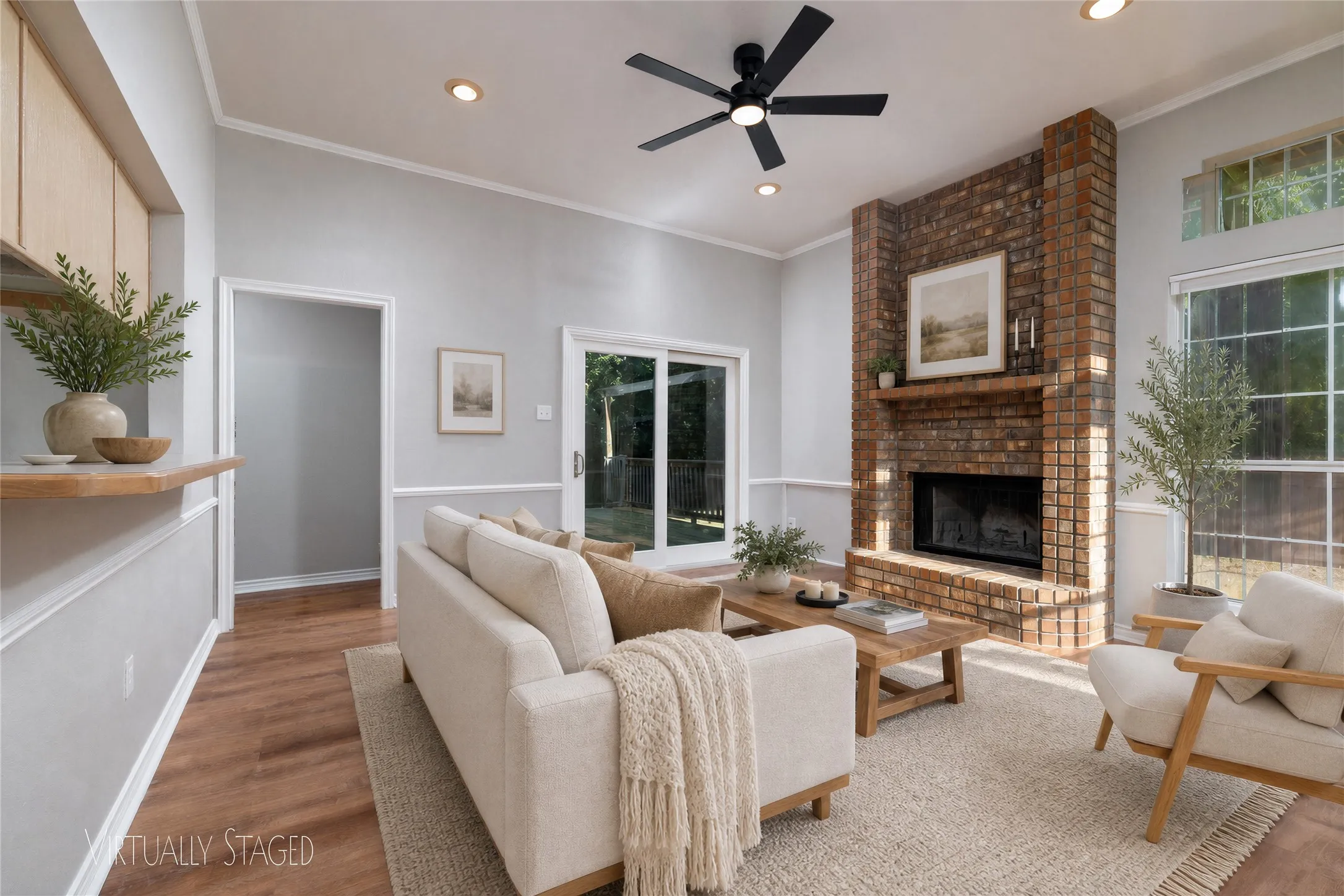 Single Family Residence For Sale in Parker County , 1412 S Elm Street, Weatherford, Texas 76086, 3 Bedroom, 2 Bathroom, 1 Garage spaces, 1,080 Sqft, built in 1995, mls#21381426, Real Estate Agent in Weatherford, Homes For Sale in Parker county, Homes For Sale in Weatherford, Realtor in Weatherford Texas, Real Estate Brokerage Independent Realty Texas, Luminita Cordes Realtor