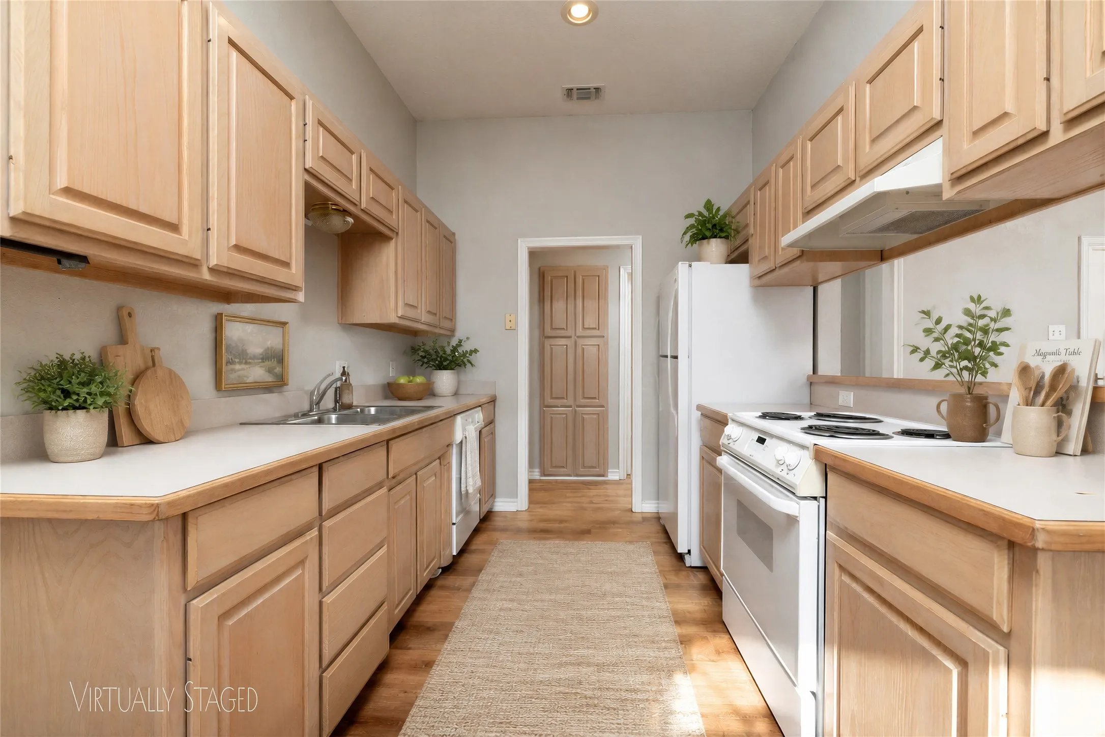 Single Family Residence For Sale in Parker County , 1412 S Elm Street, Weatherford, Texas 76086, 3 Bedroom, 2 Bathroom, 1 Garage spaces, 1,080 Sqft, built in 1995, mls#21381426, Real Estate Agent in Weatherford, Homes For Sale in Parker county, Homes For Sale in Weatherford, Realtor in Weatherford Texas, Real Estate Brokerage Independent Realty Texas, Luminita Cordes Realtor