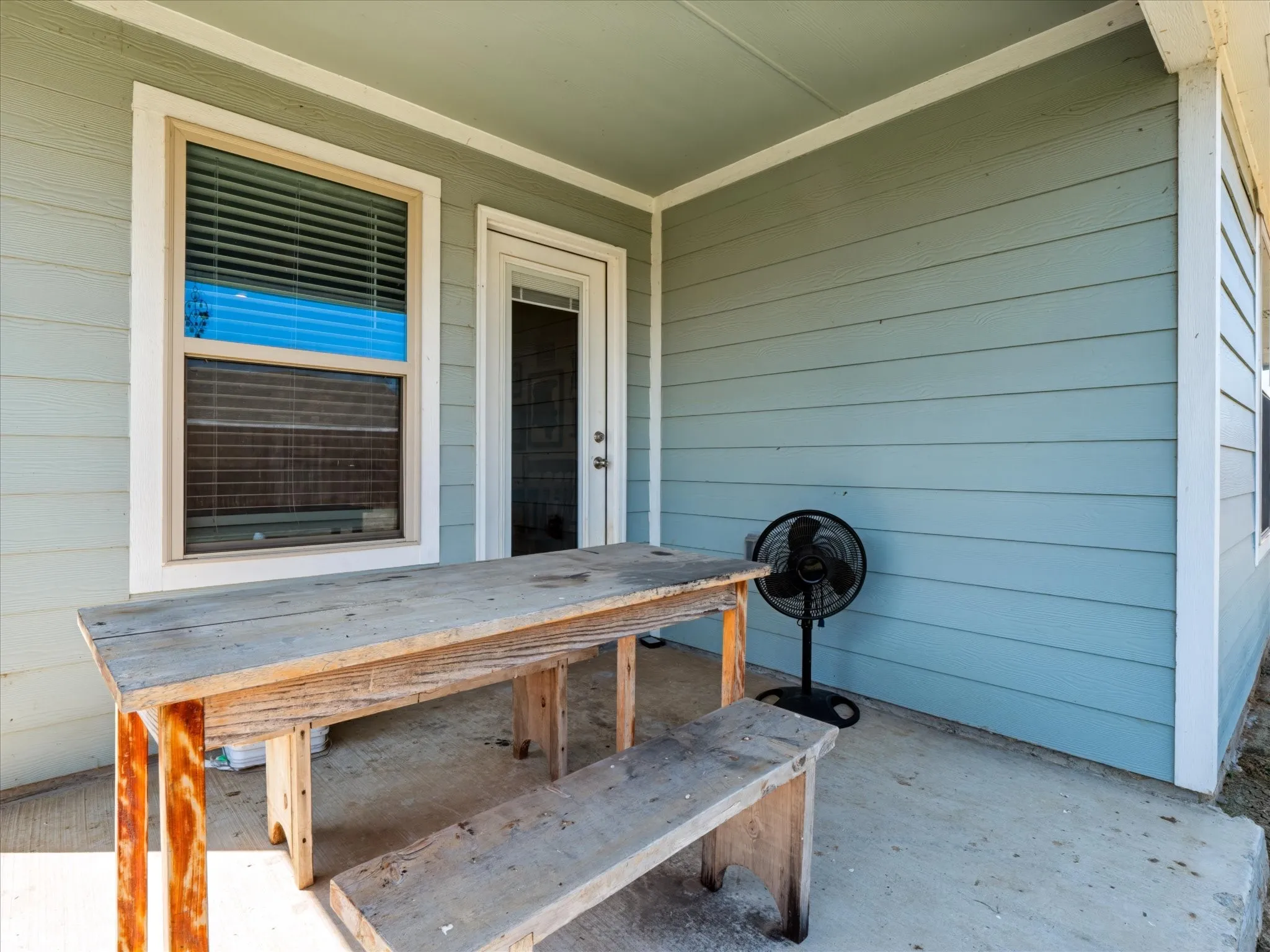 Single Family Residence For Sale in Cooke County , 740 Amelia Court, Pilot Point, Texas 76258, 4 Bedroom, 2 Bathroom, 2 Garage spaces, 1,771 Sqft, built in 2022, mls#21380101, Real Estate Agent in Pilot Point, Homes For Sale in Cooke county, Homes For Sale in Pilot Point, Realtor in Pilot Point Texas, Real Estate Brokerage Independent Realty Texas, Luminita Cordes Realtor