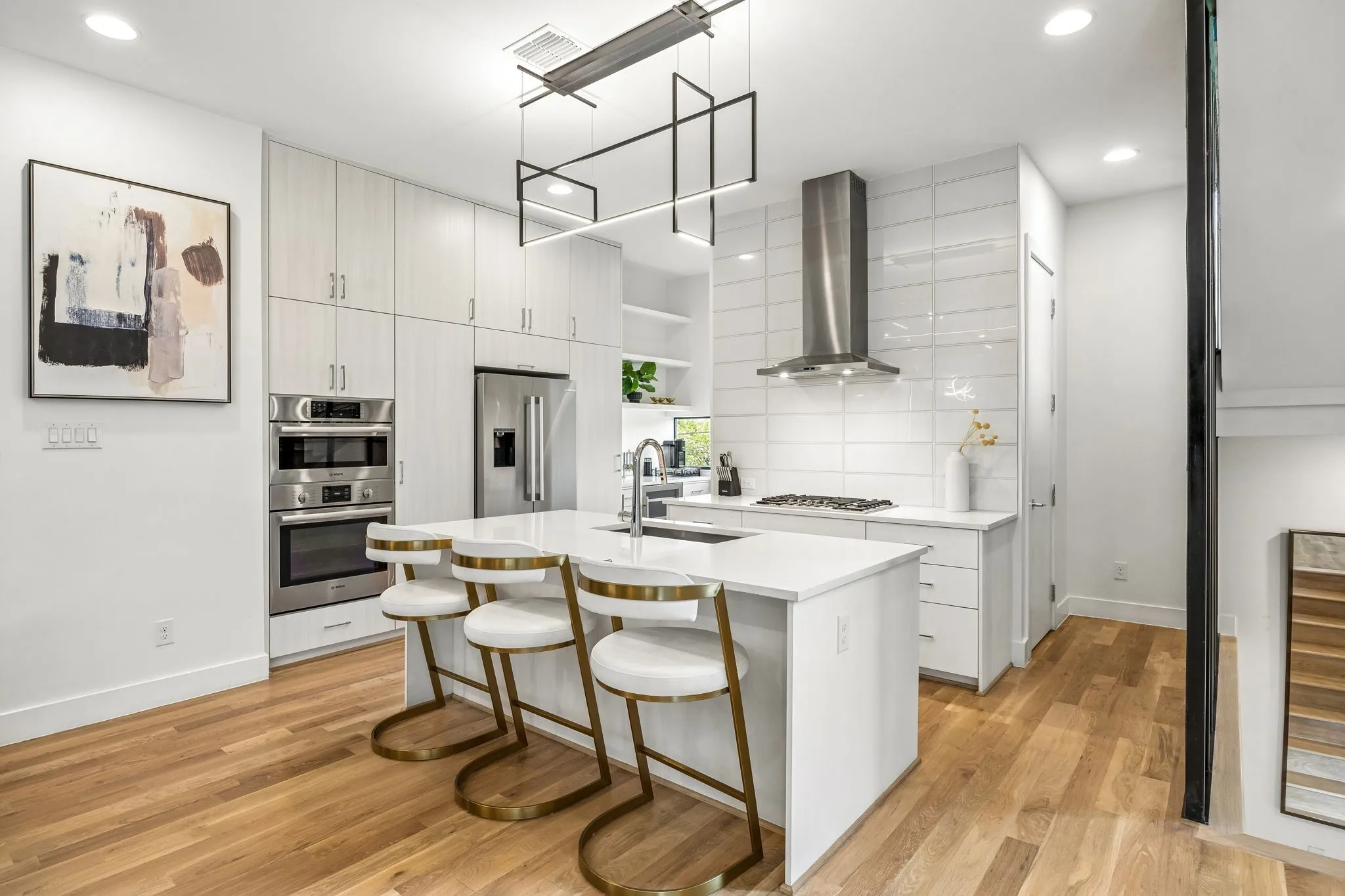Single Family Residence For Sale in Dallas County , 4820 Dinsmore Court, Dallas, Texas 75204, 3 Bedroom, 4 Bathroom, 2 Garage spaces, 2,176 Sqft, built in 2020, mls#21382332, Real Estate Agent in Dallas, Homes For Sale in Dallas county, Homes For Sale in Dallas, Realtor in Dallas Texas, Real Estate Brokerage Independent Realty Texas, Luminita Cordes Realtor