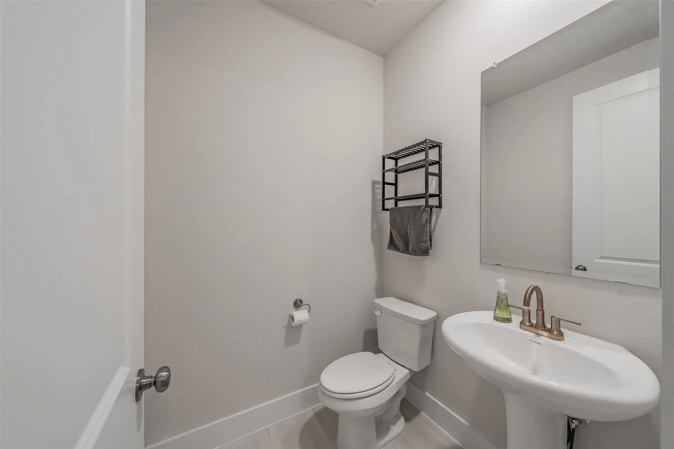 Single Family Residence For Sale in Denton County , 741 Peaceful Lane, Argyle, Texas 76226, 3 Bedroom, 3 Bathroom, 2 Garage spaces, 2,375 Sqft, built in 2023, mls#21382851, Real Estate Agent in Argyle, Homes For Sale in Denton county, Homes For Sale in Argyle, Realtor in Argyle Texas, Real Estate Brokerage Independent Realty Texas, Luminita Cordes Realtor