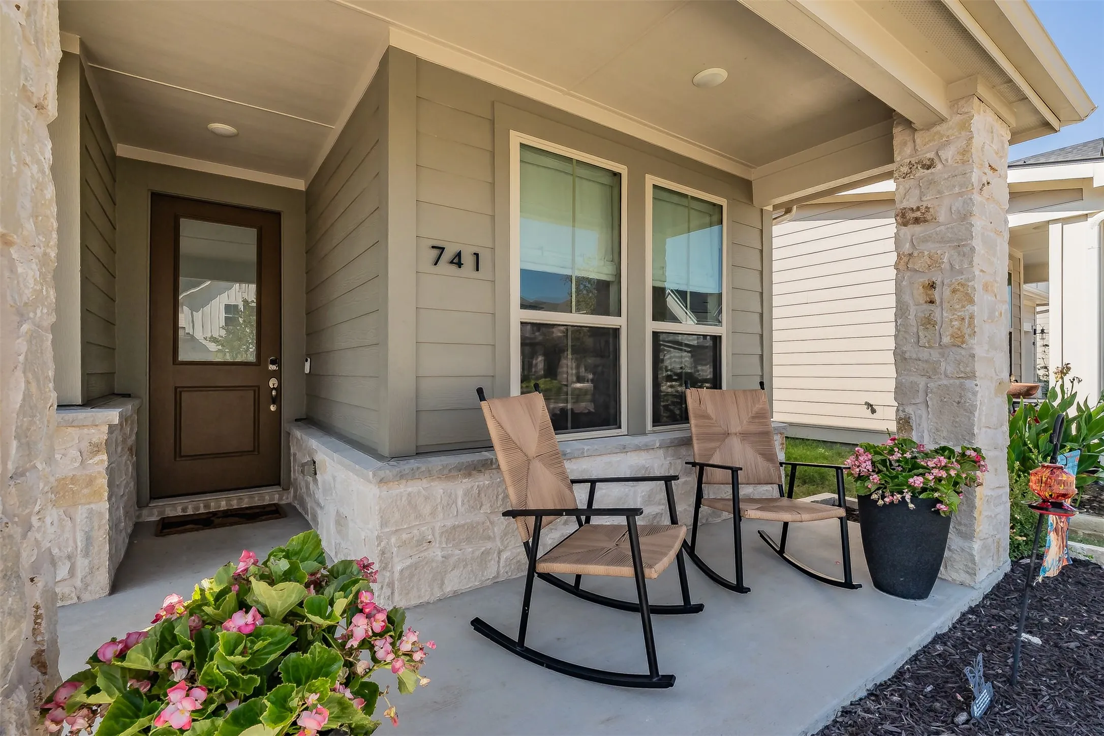 Single Family Residence For Sale in Denton County , 741 Peaceful Lane, Argyle, Texas 76226, 3 Bedroom, 3 Bathroom, 2 Garage spaces, 2,375 Sqft, built in 2023, mls#21382851, Real Estate Agent in Argyle, Homes For Sale in Denton county, Homes For Sale in Argyle, Realtor in Argyle Texas, Real Estate Brokerage Independent Realty Texas, Luminita Cordes Realtor