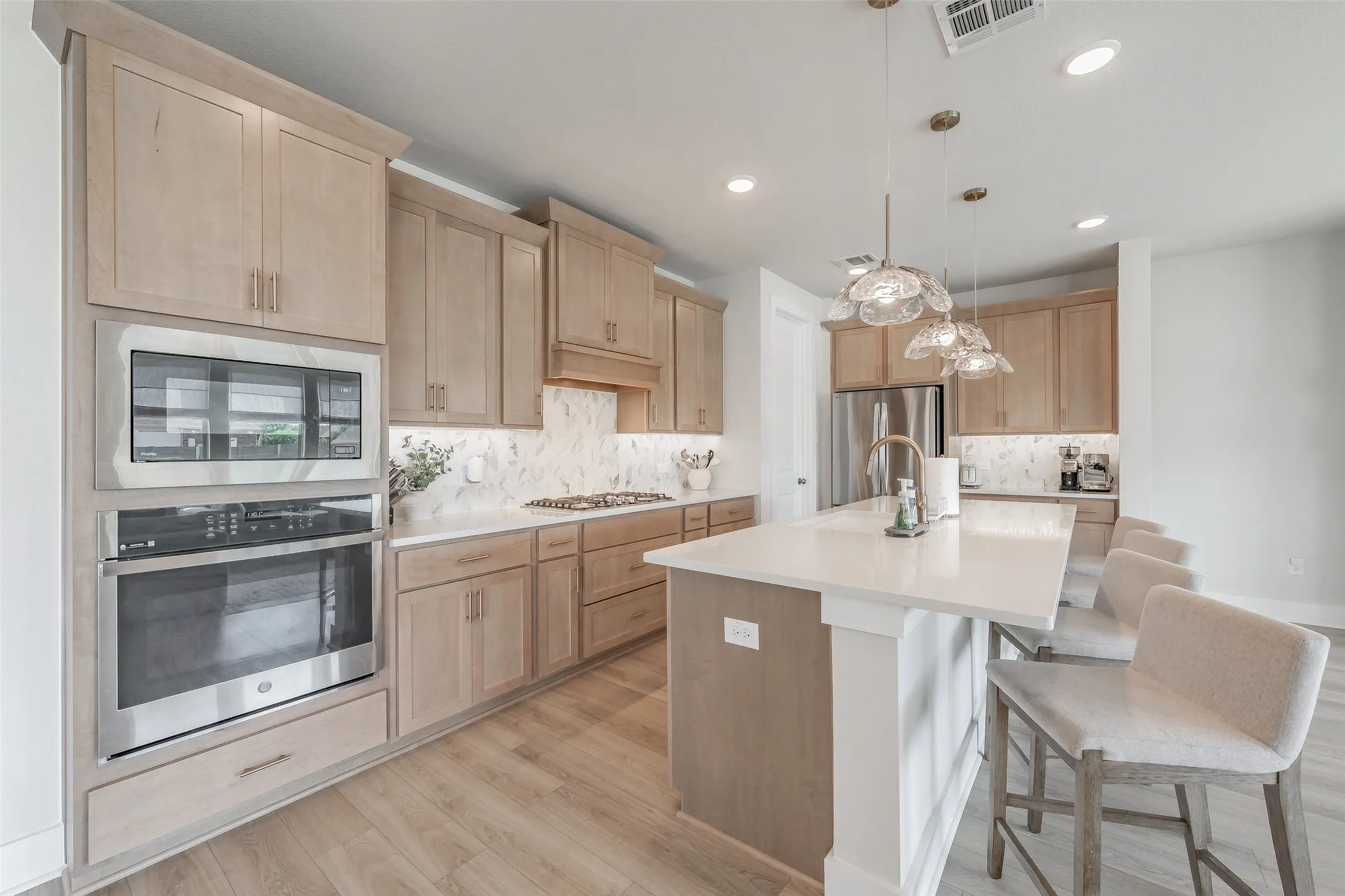Single Family Residence For Sale in Denton County , 741 Peaceful Lane, Argyle, Texas 76226, 3 Bedroom, 3 Bathroom, 2 Garage spaces, 2,375 Sqft, built in 2023, mls#21382851, Real Estate Agent in Argyle, Homes For Sale in Denton county, Homes For Sale in Argyle, Realtor in Argyle Texas, Real Estate Brokerage Independent Realty Texas, Luminita Cordes Realtor