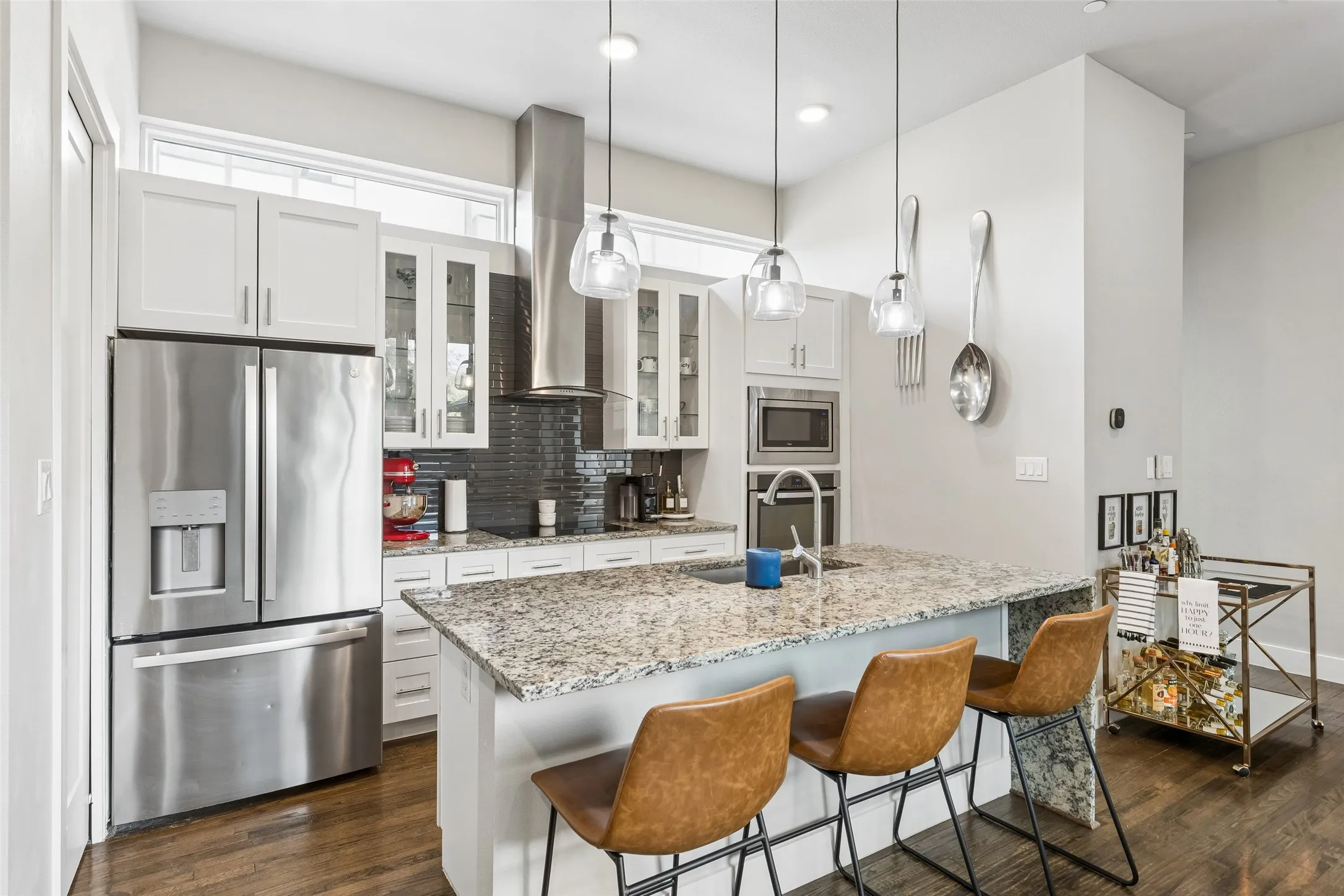 Condominium For Sale in Dallas County , 5914 Lindell Avenue 400, Dallas, Texas 75206, 2 Bedroom, 3 Bathroom, 2 Garage spaces, 1,502 Sqft, built in 2015, mls#21382150, Real Estate Agent in Dallas, Homes For Sale in Dallas county, Homes For Sale in Dallas, Realtor in Dallas Texas, Real Estate Brokerage Independent Realty Texas, Luminita Cordes Realtor