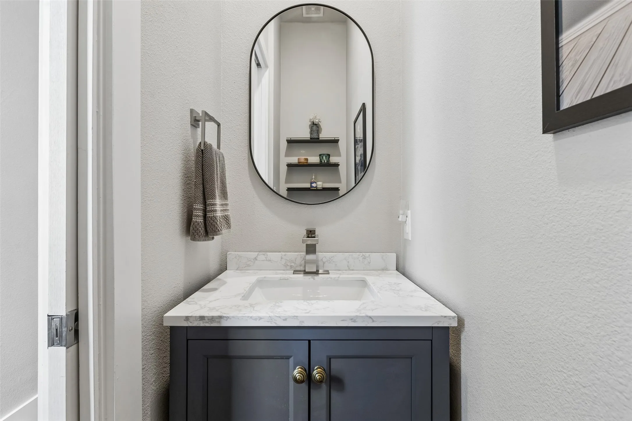 Condominium For Sale in Dallas County , 5914 Lindell Avenue 400, Dallas, Texas 75206, 2 Bedroom, 3 Bathroom, 2 Garage spaces, 1,502 Sqft, built in 2015, mls#21382150, Real Estate Agent in Dallas, Homes For Sale in Dallas county, Homes For Sale in Dallas, Realtor in Dallas Texas, Real Estate Brokerage Independent Realty Texas, Luminita Cordes Realtor
