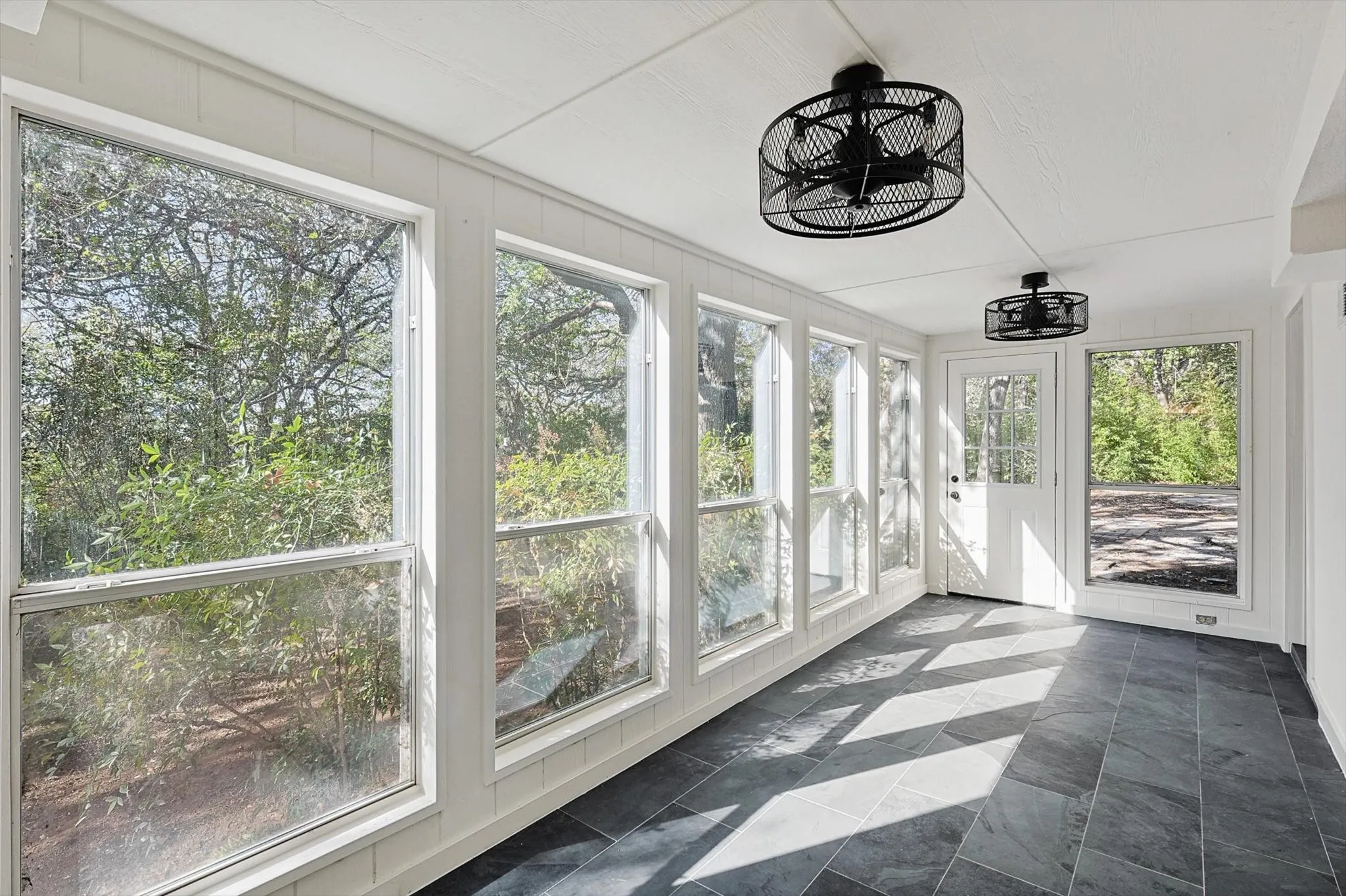 Single Family Residence For Rent in Denton County , 2713 Mcpherson Lane, Flower Mound, Texas 75022, 4 Bedroom, 4 Bathroom, 2 Garage spaces, 2,697 Sqft, built in 1962, mls#21382830, Real Estate Agent in Flower Mound, Homes For Rent in Denton county, Homes For Rent in Flower Mound, Realtor in Flower Mound Texas, Real Estate Brokerage Independent Realty Texas, Luminita Cordes Realtor