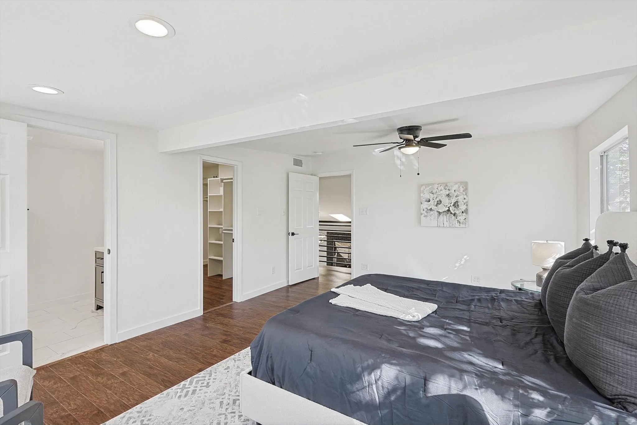 Single Family Residence For Rent in Denton County , 2713 Mcpherson Lane, Flower Mound, Texas 75022, 4 Bedroom, 4 Bathroom, 2 Garage spaces, 2,697 Sqft, built in 1962, mls#21382830, Real Estate Agent in Flower Mound, Homes For Rent in Denton county, Homes For Rent in Flower Mound, Realtor in Flower Mound Texas, Real Estate Brokerage Independent Realty Texas, Luminita Cordes Realtor