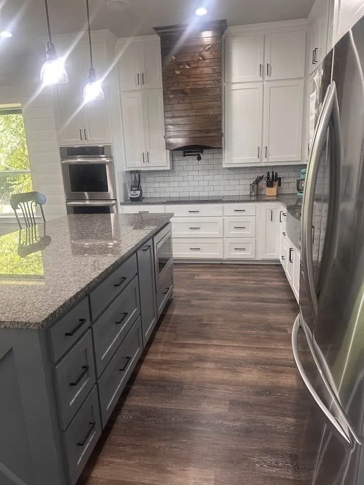 Single Family Residence For Sale in Hill County , 5740 FM 933, Whitney, Texas 76692, 3 Bedroom, 3 Bathroom, 2 Garage spaces, 1,834 Sqft, built in 2021, mls#21382738, Real Estate Agent in Whitney, Homes For Sale in Hill county, Homes For Sale in Whitney, Realtor in Whitney Texas, Real Estate Brokerage Independent Realty Texas, Luminita Cordes Realtor